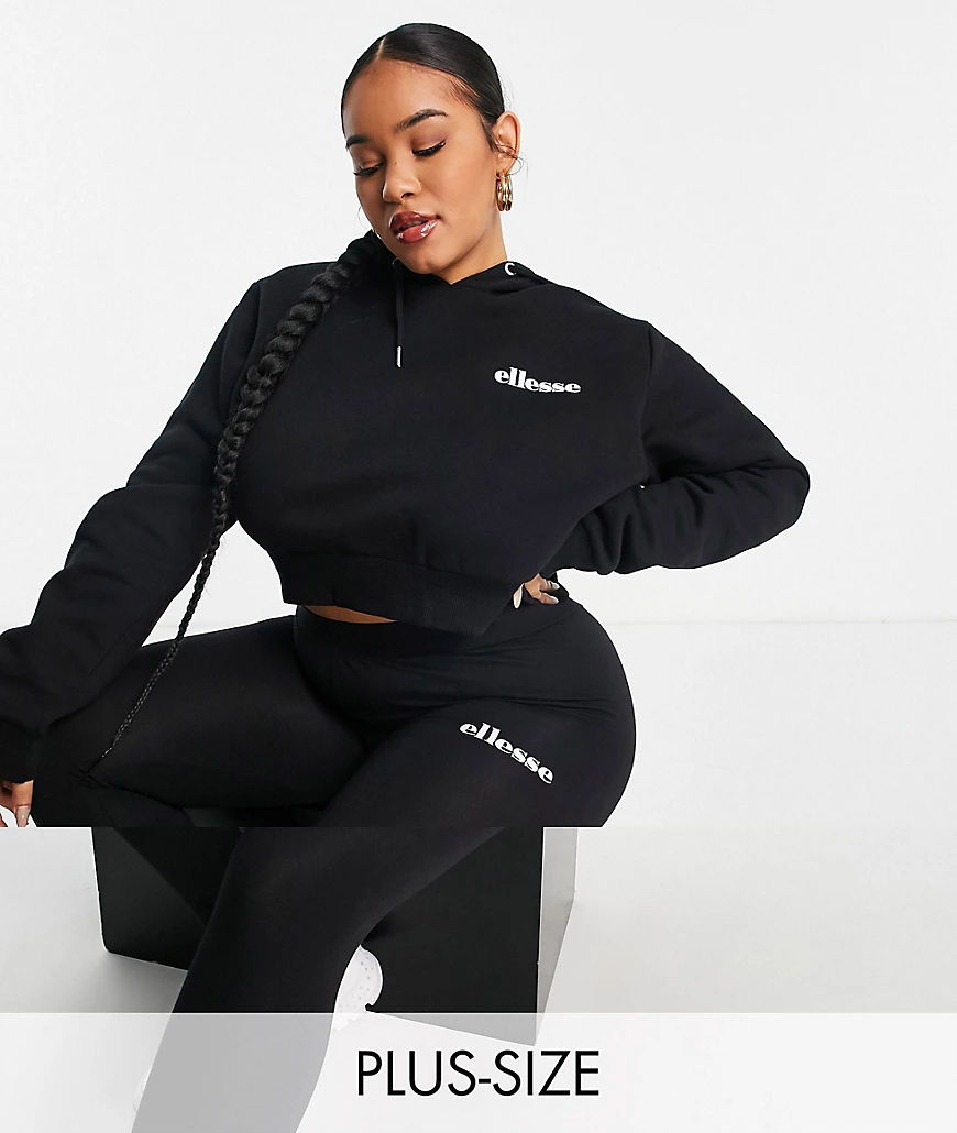 ellesse Plus – Set mit kurzem Kapuzenpullover und Leggings in Schwarz günstig online kaufen