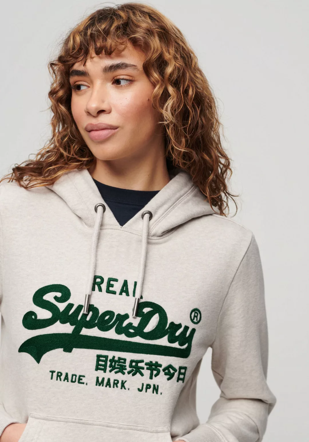 Superdry Kapuzensweatshirt "EMBROIDERED VL GRAPHIC HOODIE" günstig online kaufen