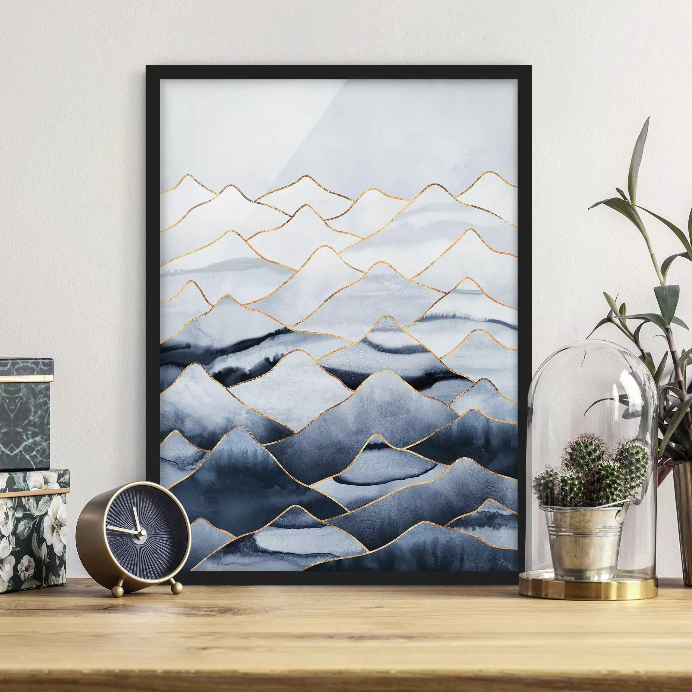 Bild mit Rahmen Abstrakt - Hochformat Aquarell Berge Weiß Gold günstig online kaufen