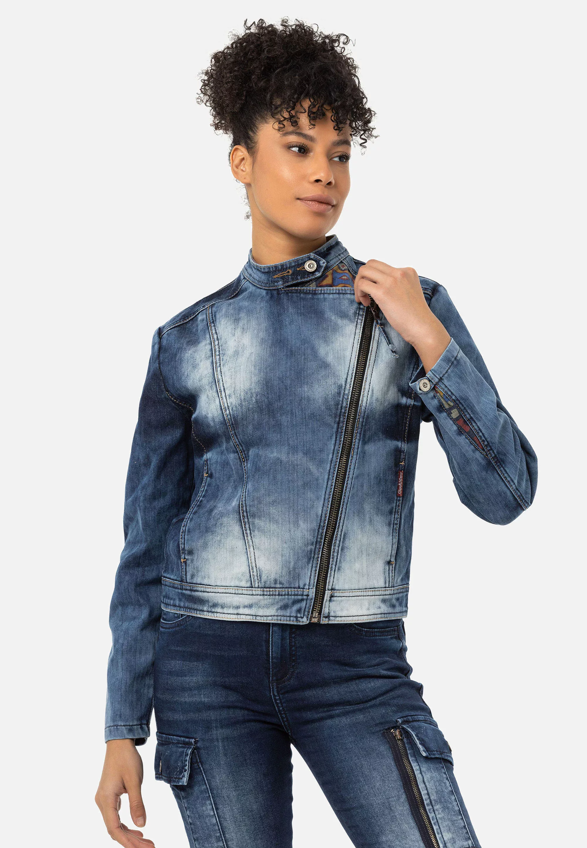 Cipo & Baxx Jeansjacke, in extravagantem Look günstig online kaufen