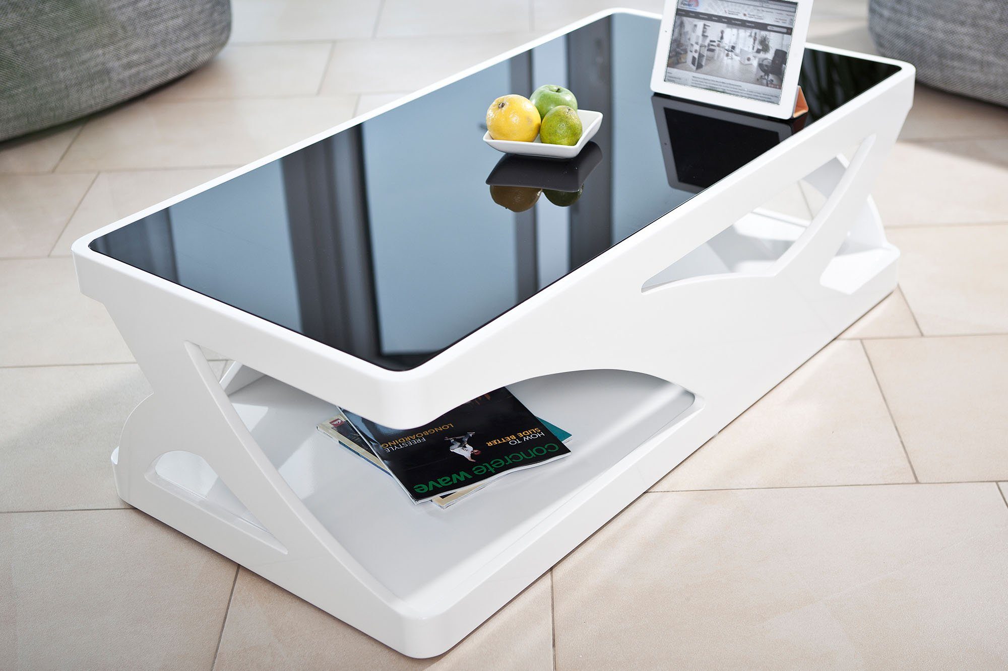 SalesFever Couchtisch, Schwarzglasplatte: Eleganz in Rechteck oder Quadrat günstig online kaufen