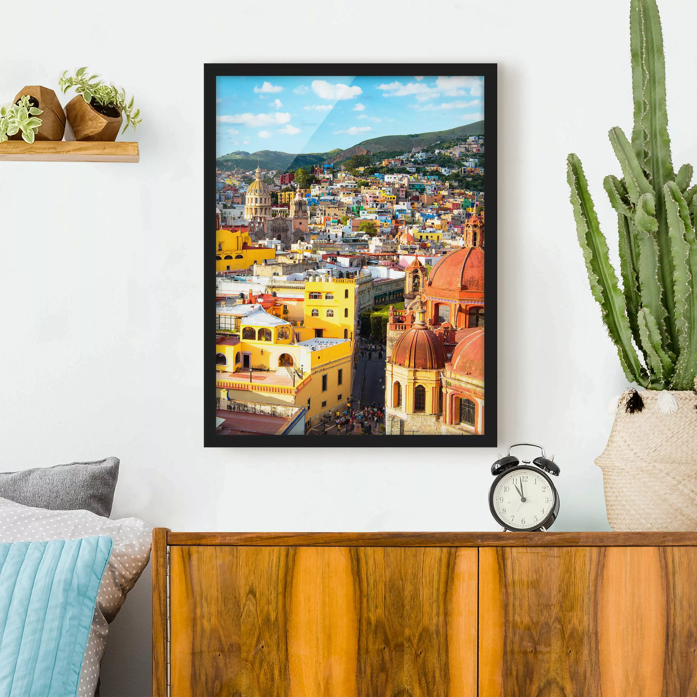 Bild mit Rahmen Architektur & Skyline - Hochformat Bunte Häuser Guanajuato günstig online kaufen