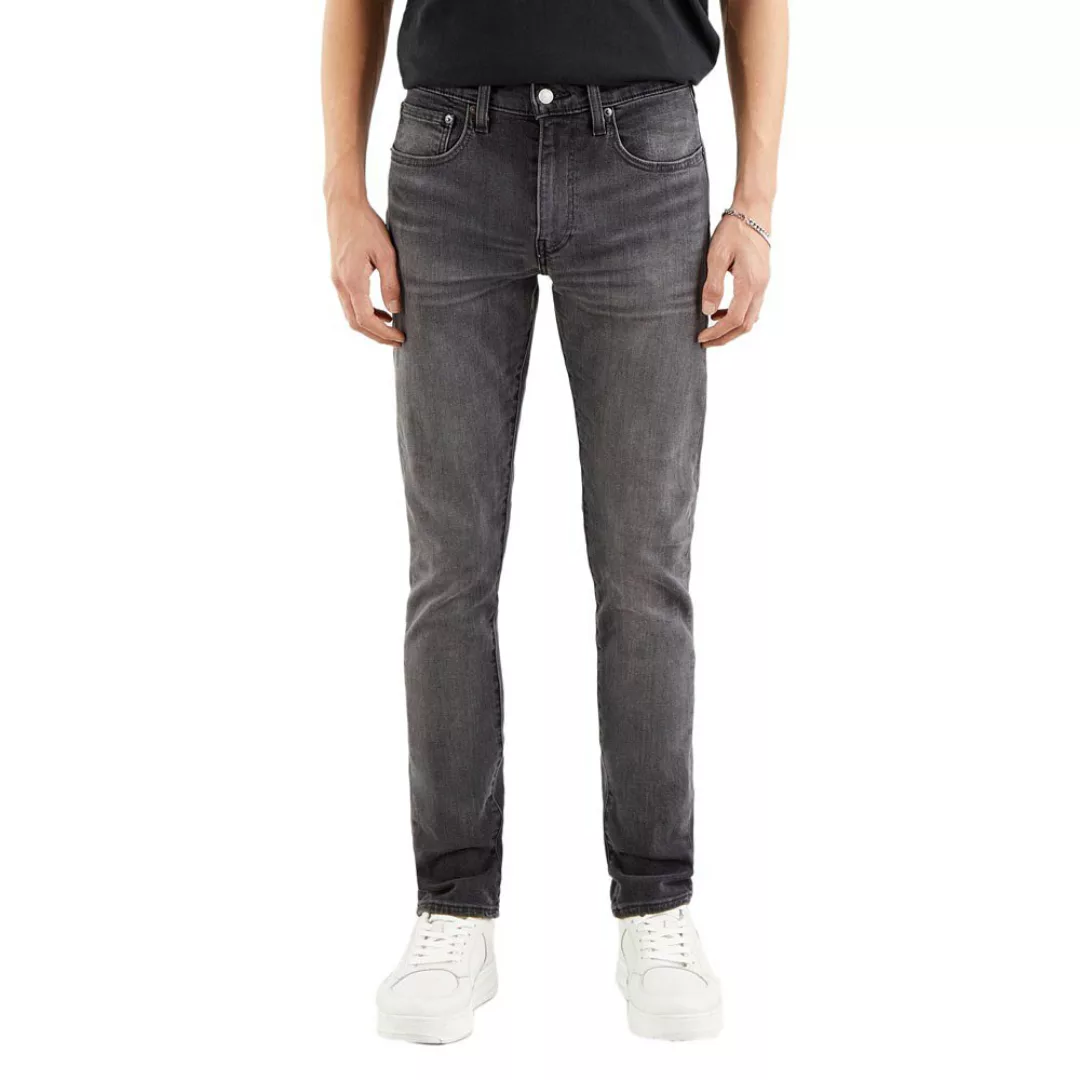 Levi's – Schmal zulaufende Jeans mit engem Schnitt in verwaschenem Schwarz günstig online kaufen