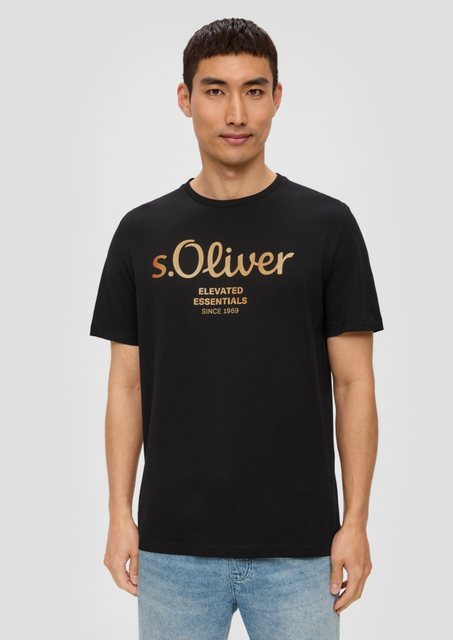 s.Oliver Kurzarmshirt T-Shirt aus Baumwolle mit Label-Print Artwork günstig online kaufen