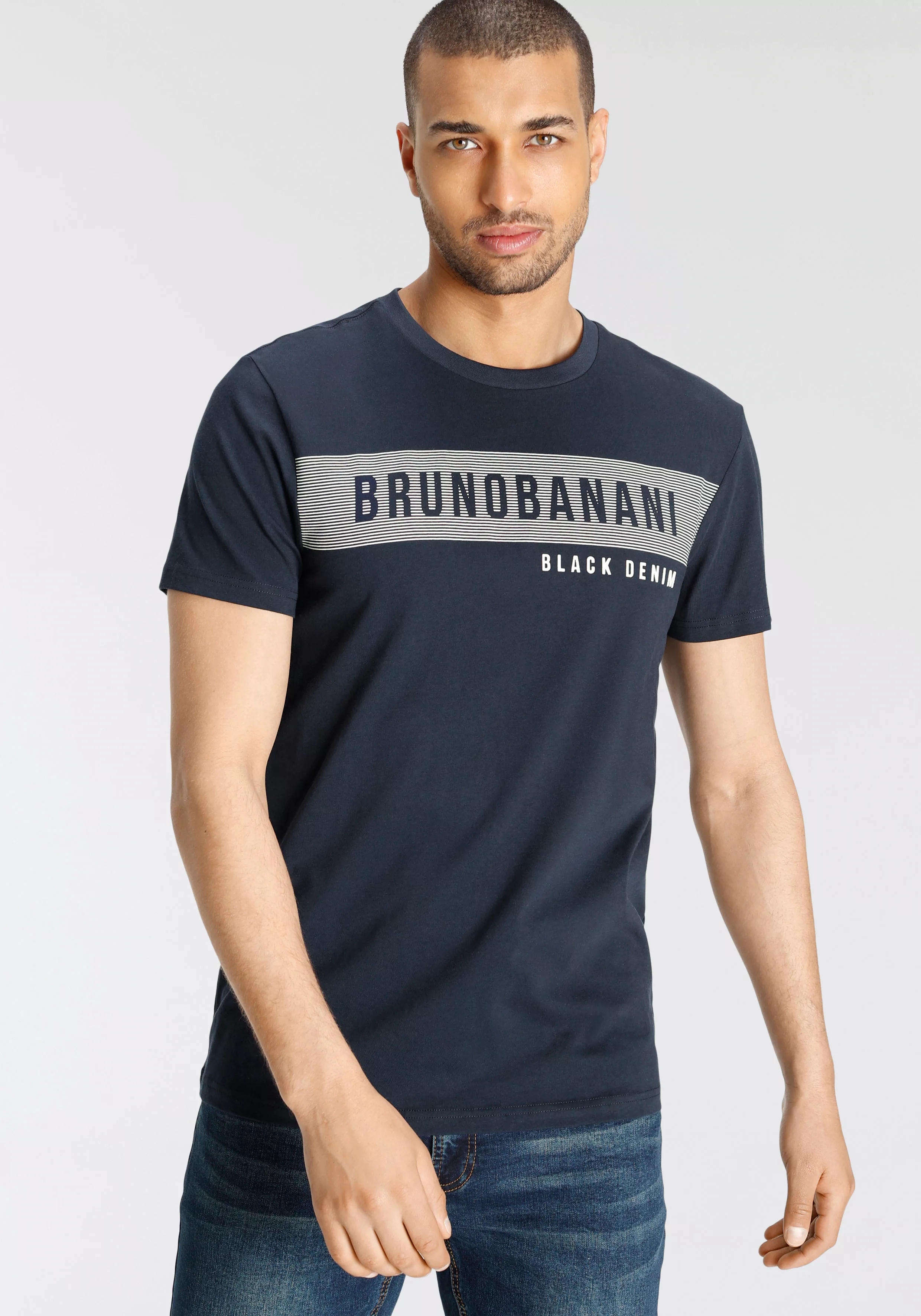 Bruno Banani T-Shirt, kurzärmelig, schmal geschnitten, Rundhalsausschnitt günstig online kaufen