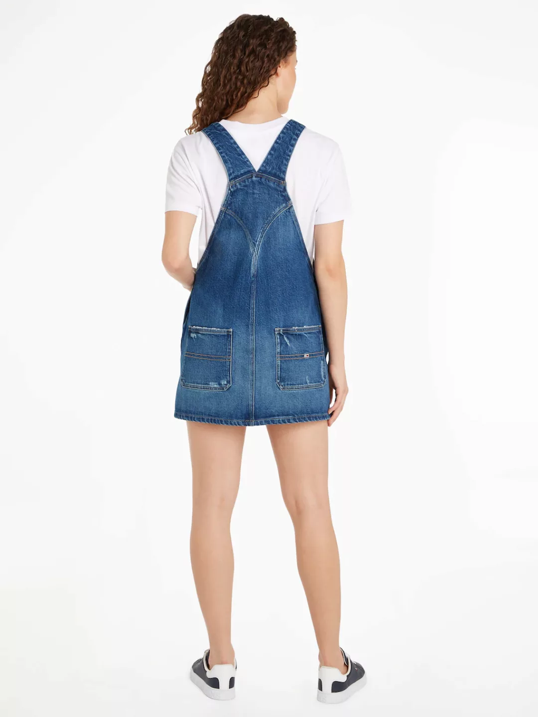 Tommy Jeans Latzkleid DUNGAREE DENIM DRESS CH6138 mit Tommy Jeans Flagge günstig online kaufen