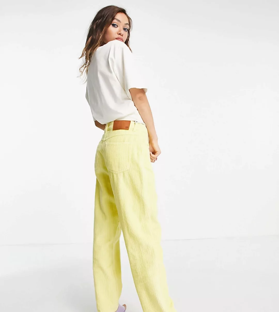 Reclaimed Vintage Inspired – 91' – Mom-Jeans aus Cord in Gelb günstig online kaufen