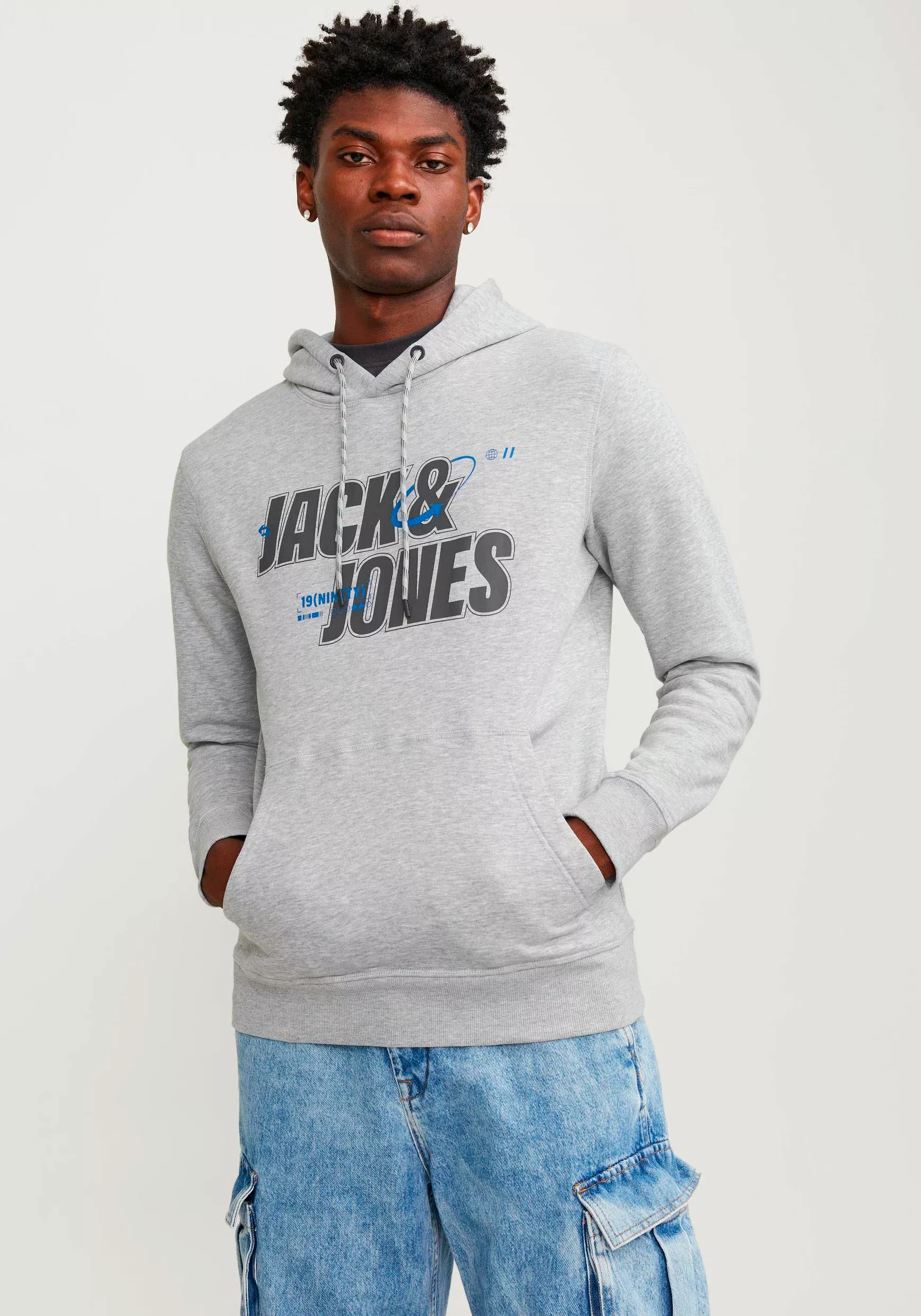 Jack & Jones Kapuzensweatshirt "JCOBLACK SWEAT HOOD CH" günstig online kaufen