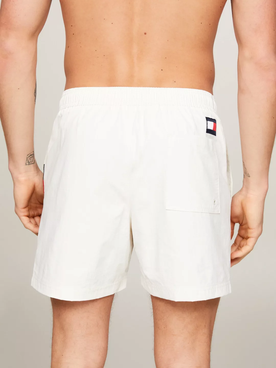 Tommy Hilfiger Swimwear Badeshorts "SF MEDIUM DRAWSTRING", mit großem Logo günstig online kaufen