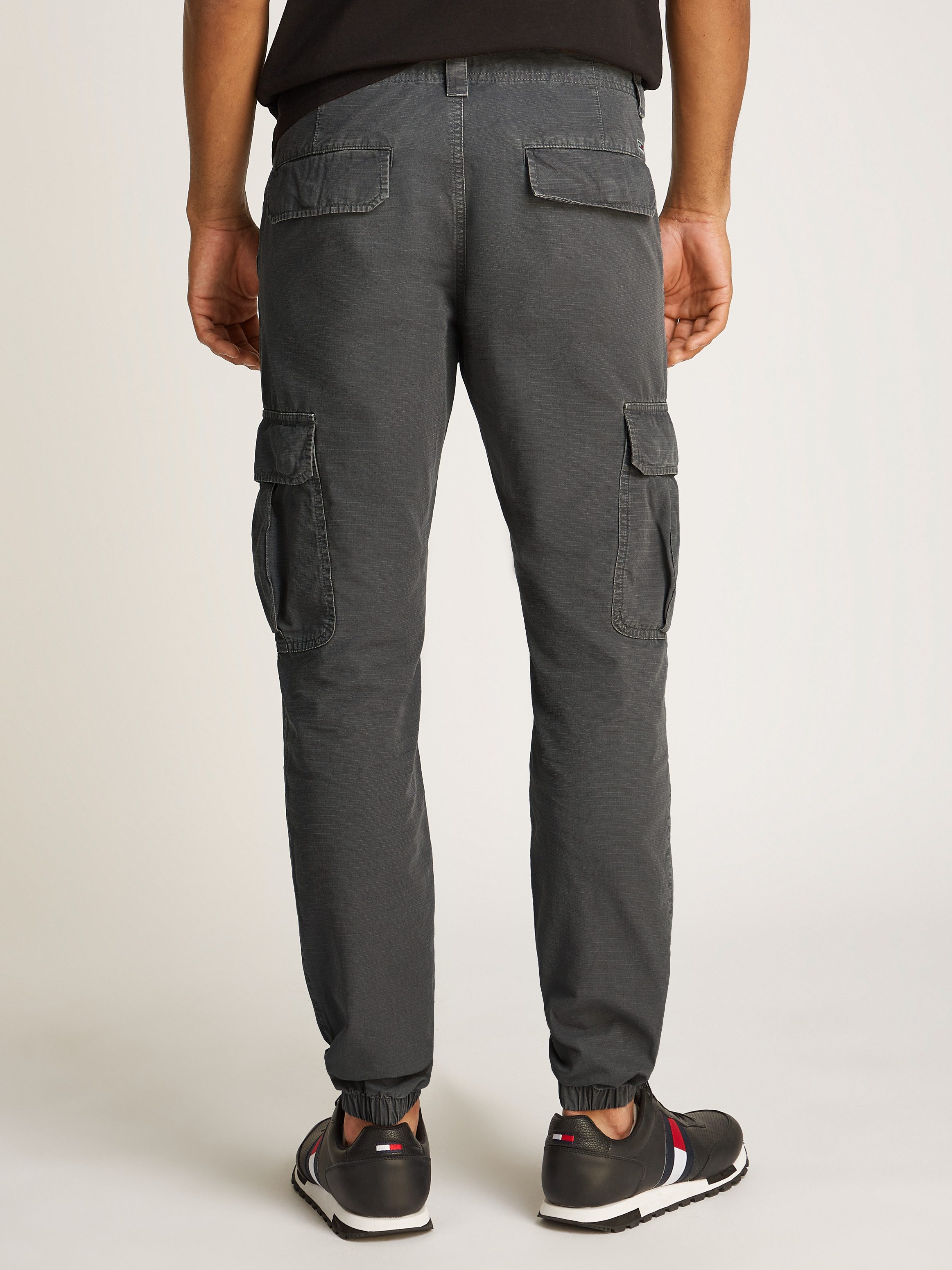 Tommy Jeans Cargohose "TJM RYAN CARGO", mit Logostickerei günstig online kaufen