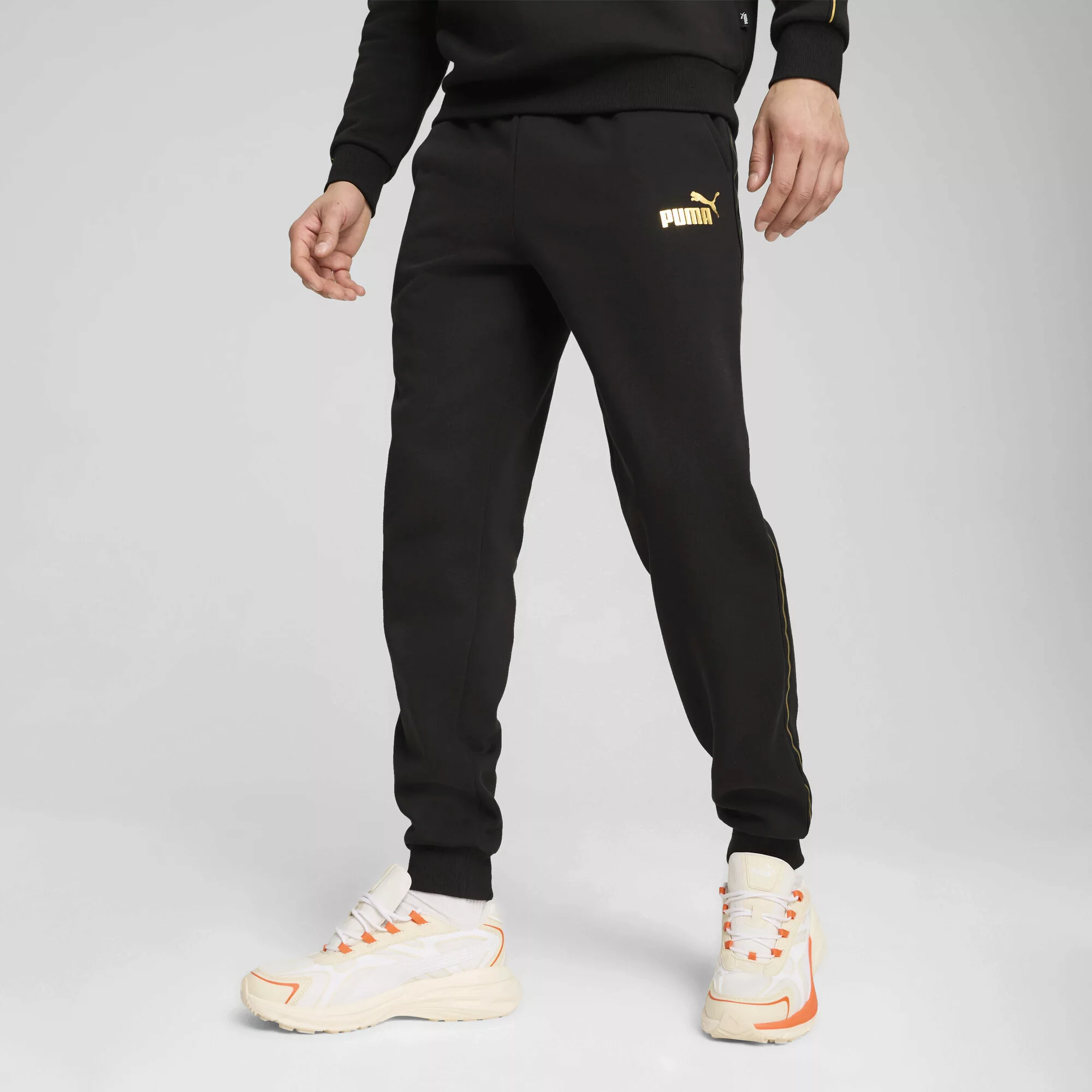 PUMA Trainingshose "ESS TAPE MINIMAL GOLD SWEATPANTS FL" günstig online kaufen