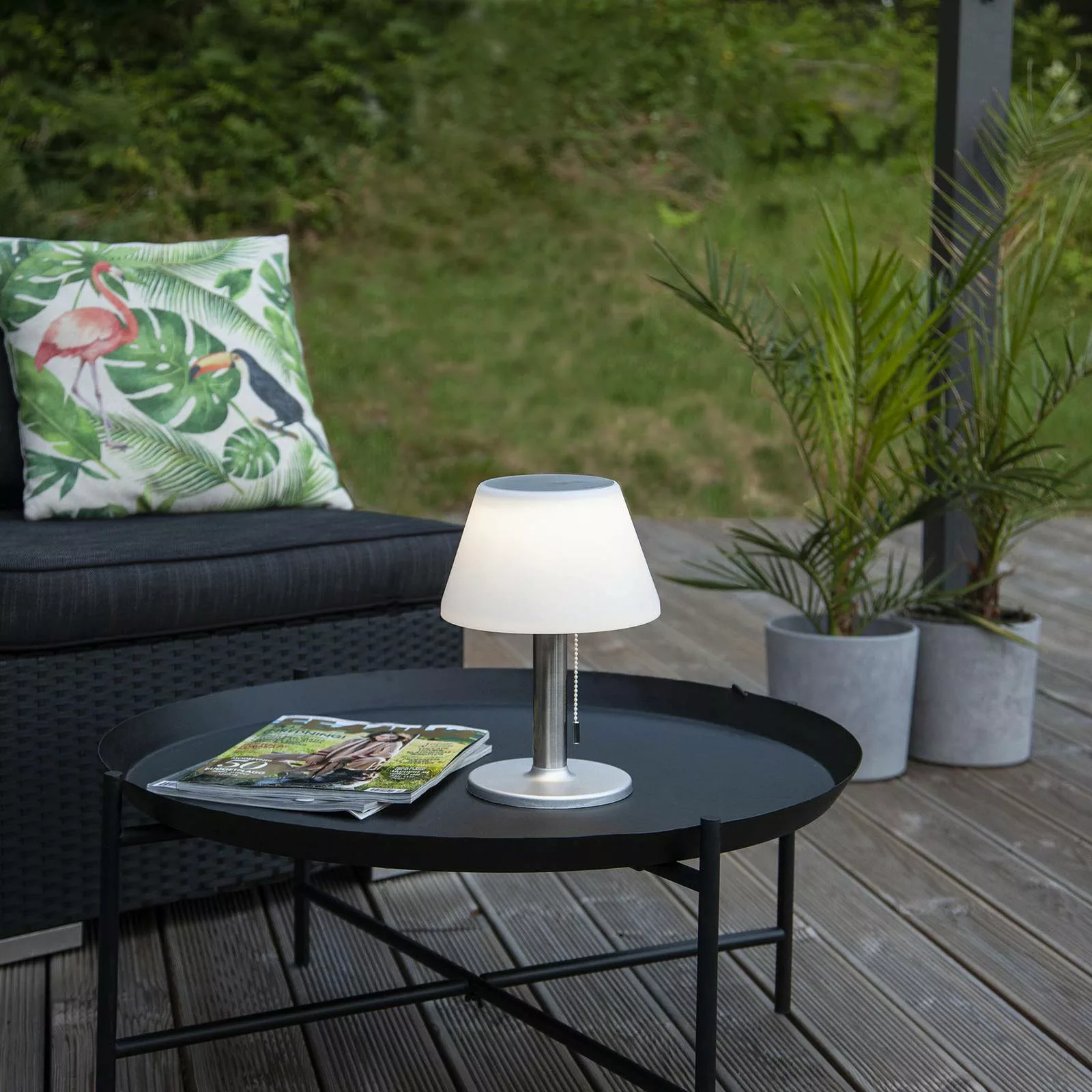 LED Solar Tischleuchte Solia Table in Weiß 0,3W 200lm mit Dämmerungssensor günstig online kaufen