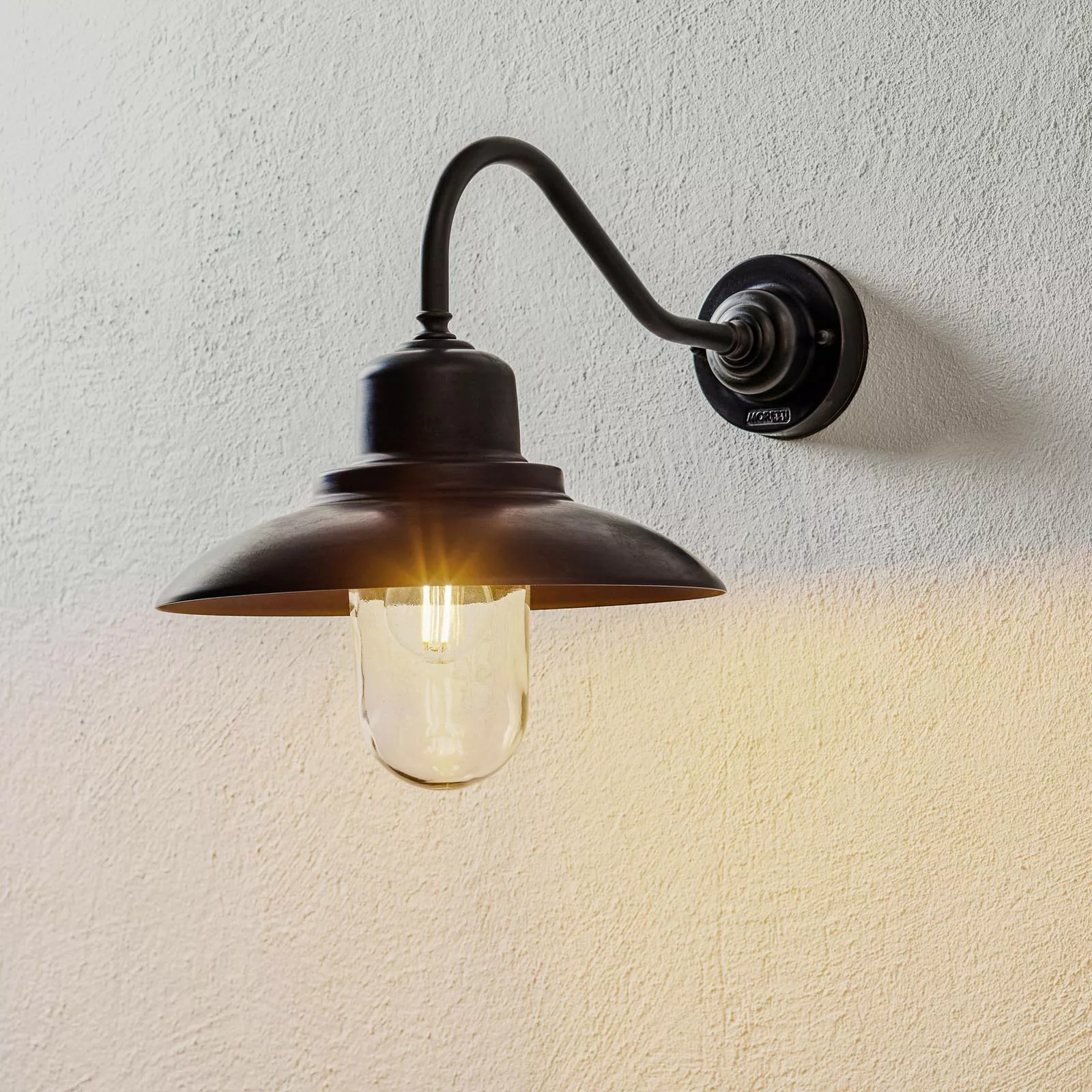 Außenwandlampe Patio, Messing brüniert, gebogen günstig online kaufen