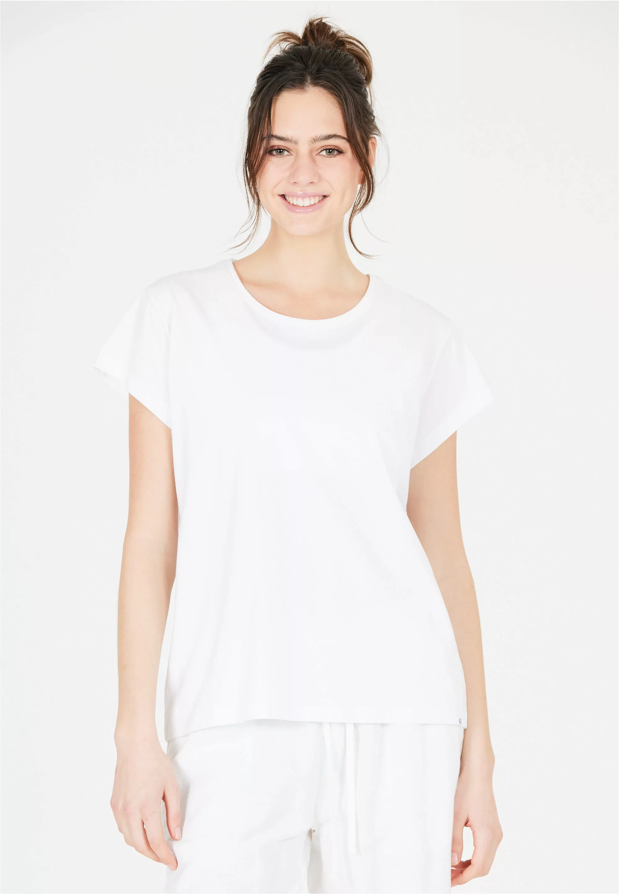 CRUZ Funktionsshirt "Highmore", im smarten Basic-Look aus reiner Baumwolle günstig online kaufen