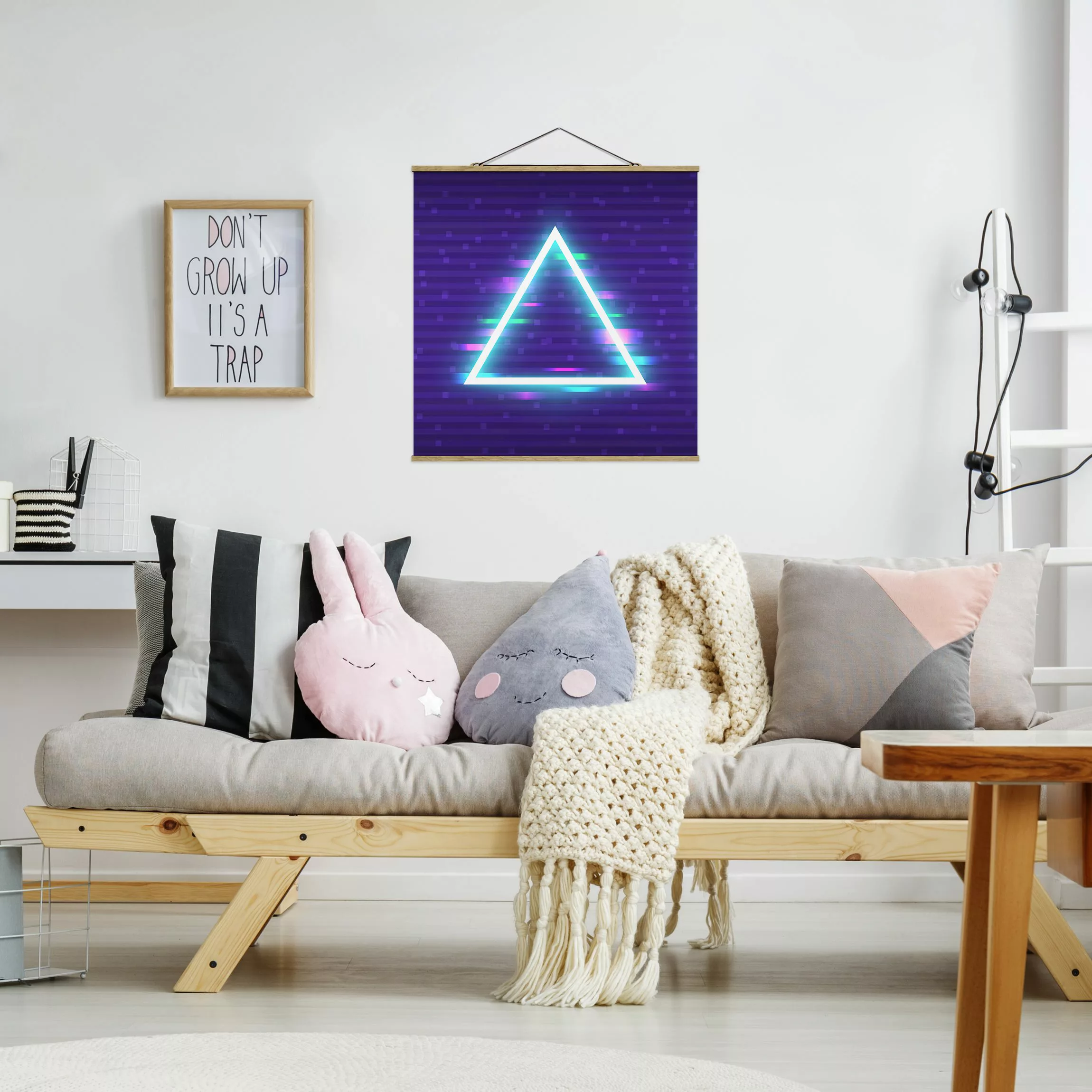 Stoffbild mit Posterleisten Geometrisches Dreieck in Neonfarben günstig online kaufen