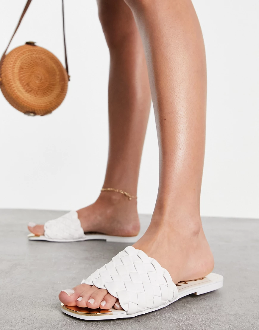 River Island – Flache Sandalen im Webdesign in Weiß günstig online kaufen