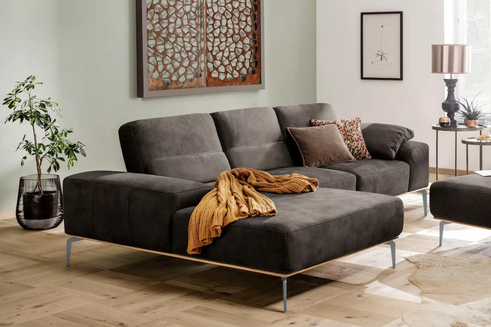 W.SCHILLIG Ecksofa run, mit elegantem Holzsockel, Füße in Silber matt, Brei günstig online kaufen