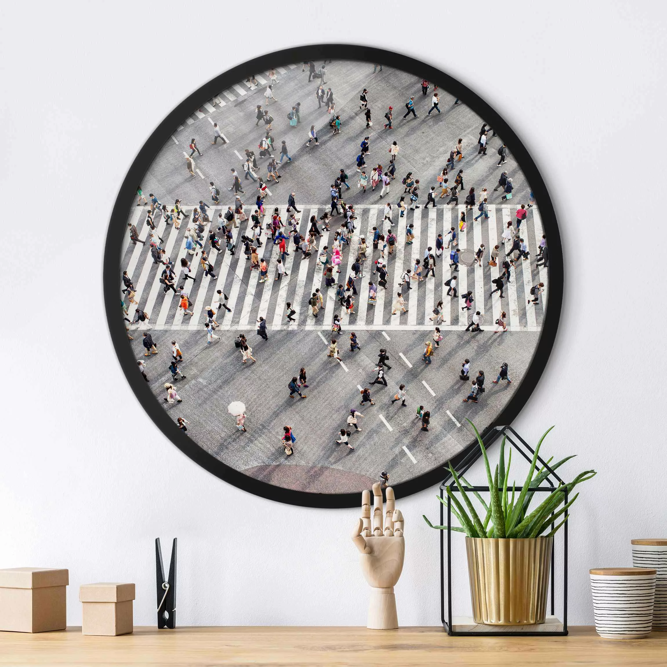 Rundes Gerahmtes Bild Shibuya Crossing in Tokio günstig online kaufen