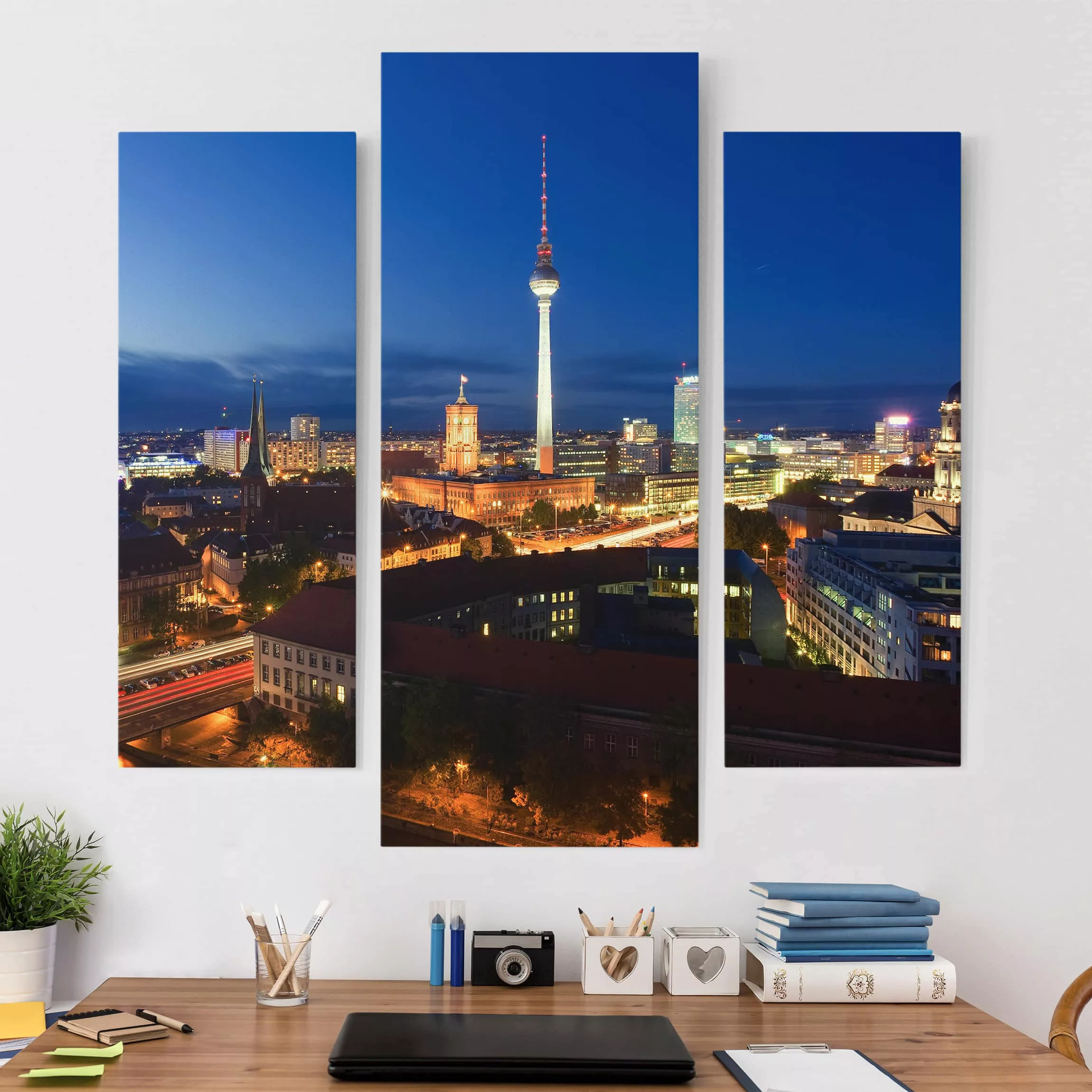 3-teiliges Leinwandbild Architektur & Skyline - Querformat Fernsehturm bei günstig online kaufen