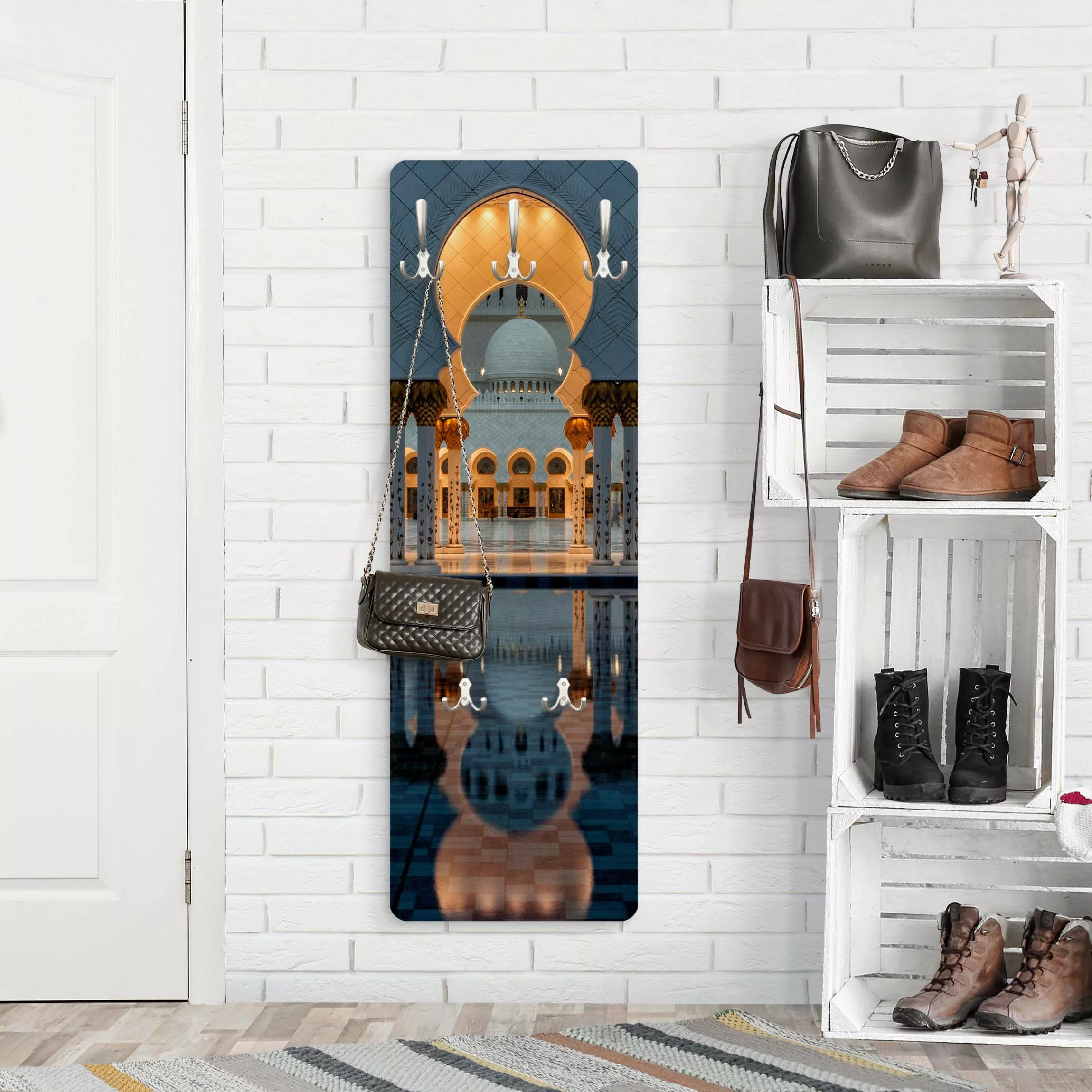 Wandgarderobe Holzpaneel Architektur & Skyline Reflexionen in der Moschee günstig online kaufen