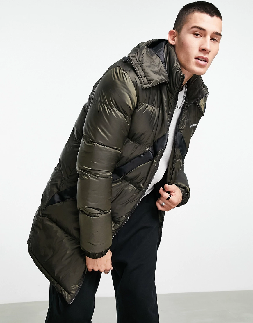 Night Addict – Astra – Wattierte Jacke mit Kapuze in mattem Khaki-Grün günstig online kaufen