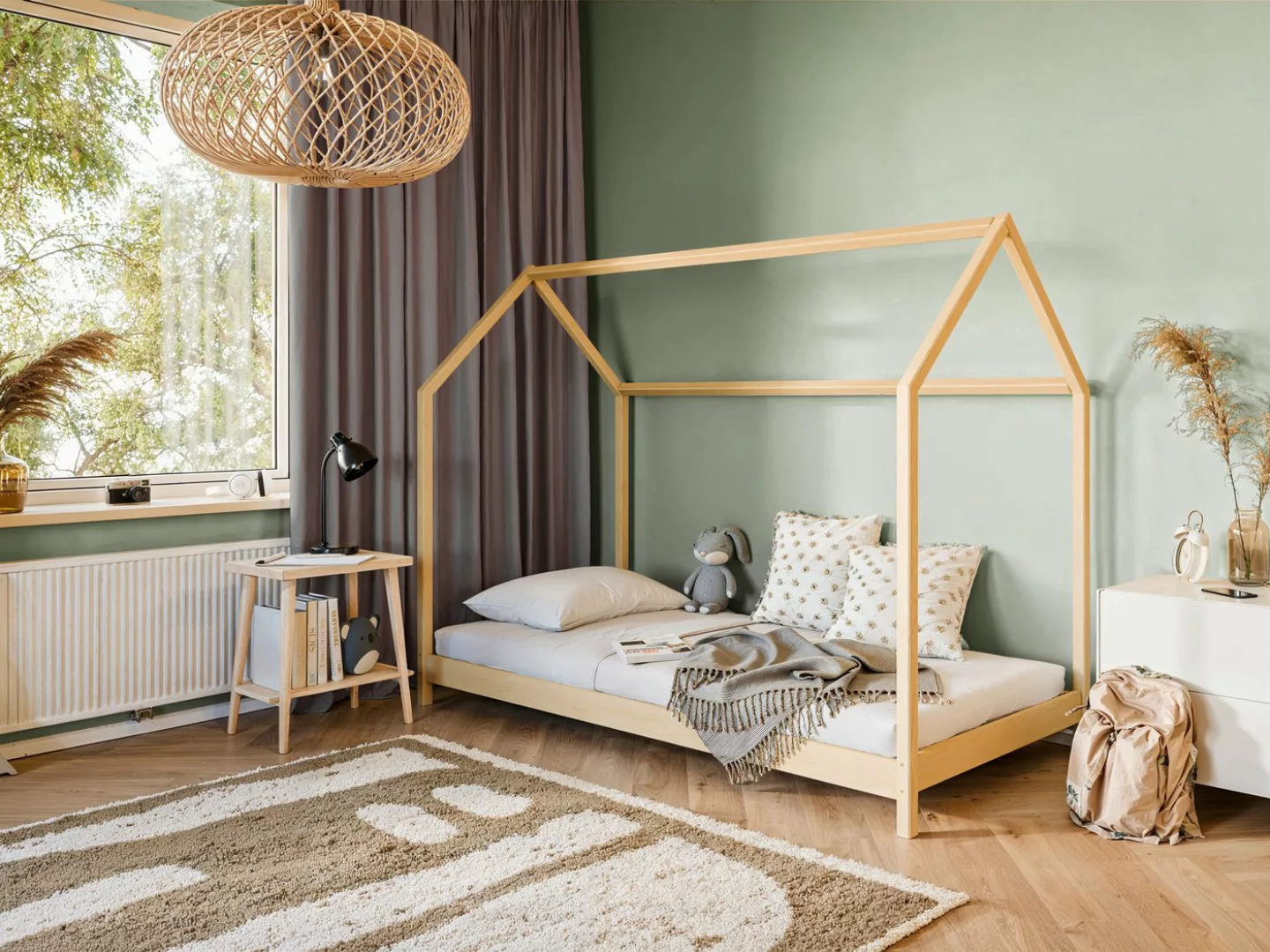 thematys Hausbett Kinderbett Bodenbett mit Dach ohne Rausfallschutz (für Ju günstig online kaufen