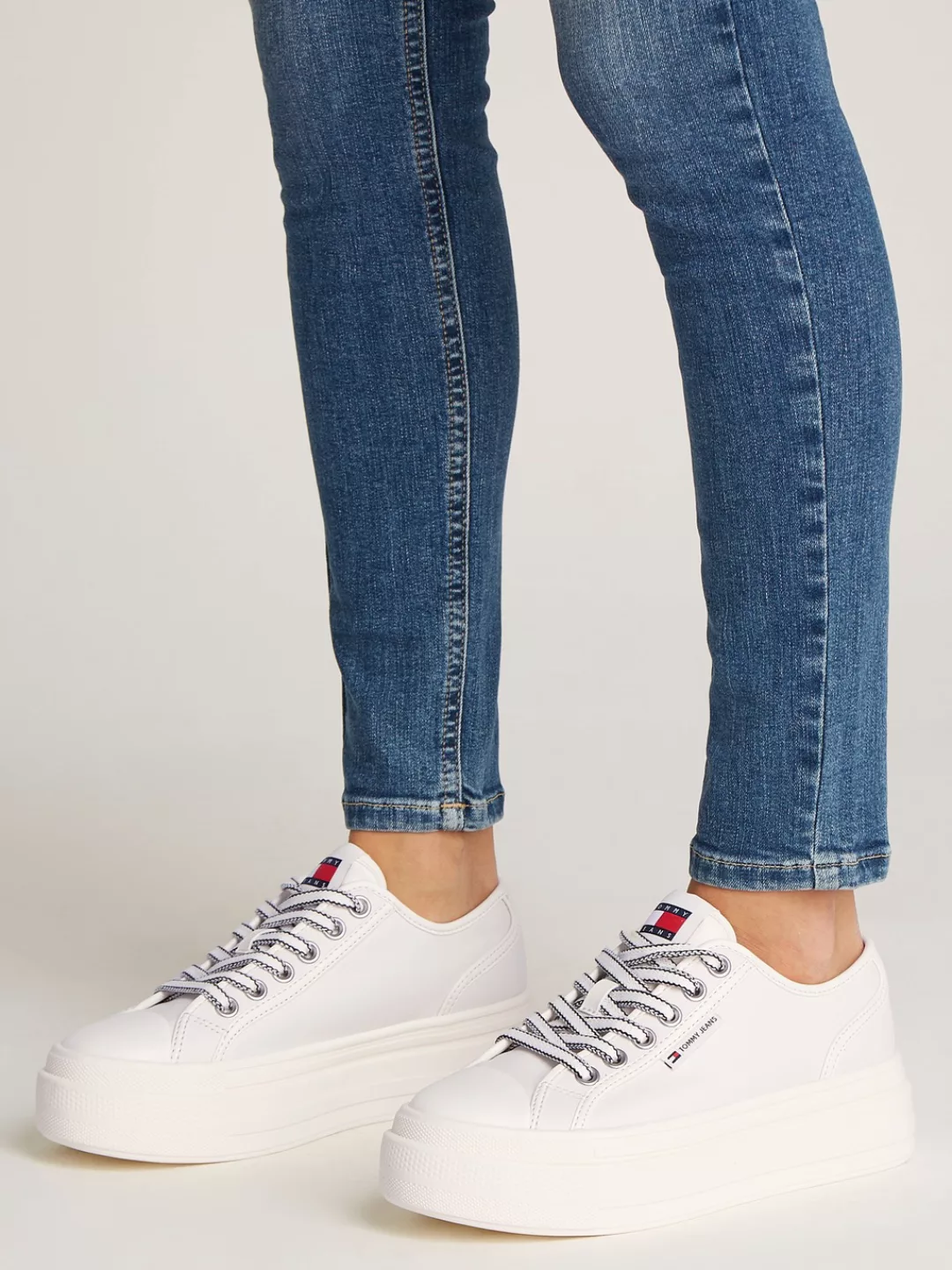 Tommy Jeans Plateausneaker "TJW FOXING VULC LC LEATHER", Freizeitschuh, Hal günstig online kaufen