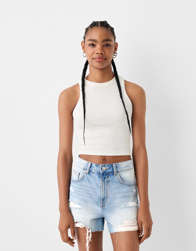 Bershka Jeansshorts Mit Rissen Bskteen 44 Ausgewaschenes Blau günstig online kaufen