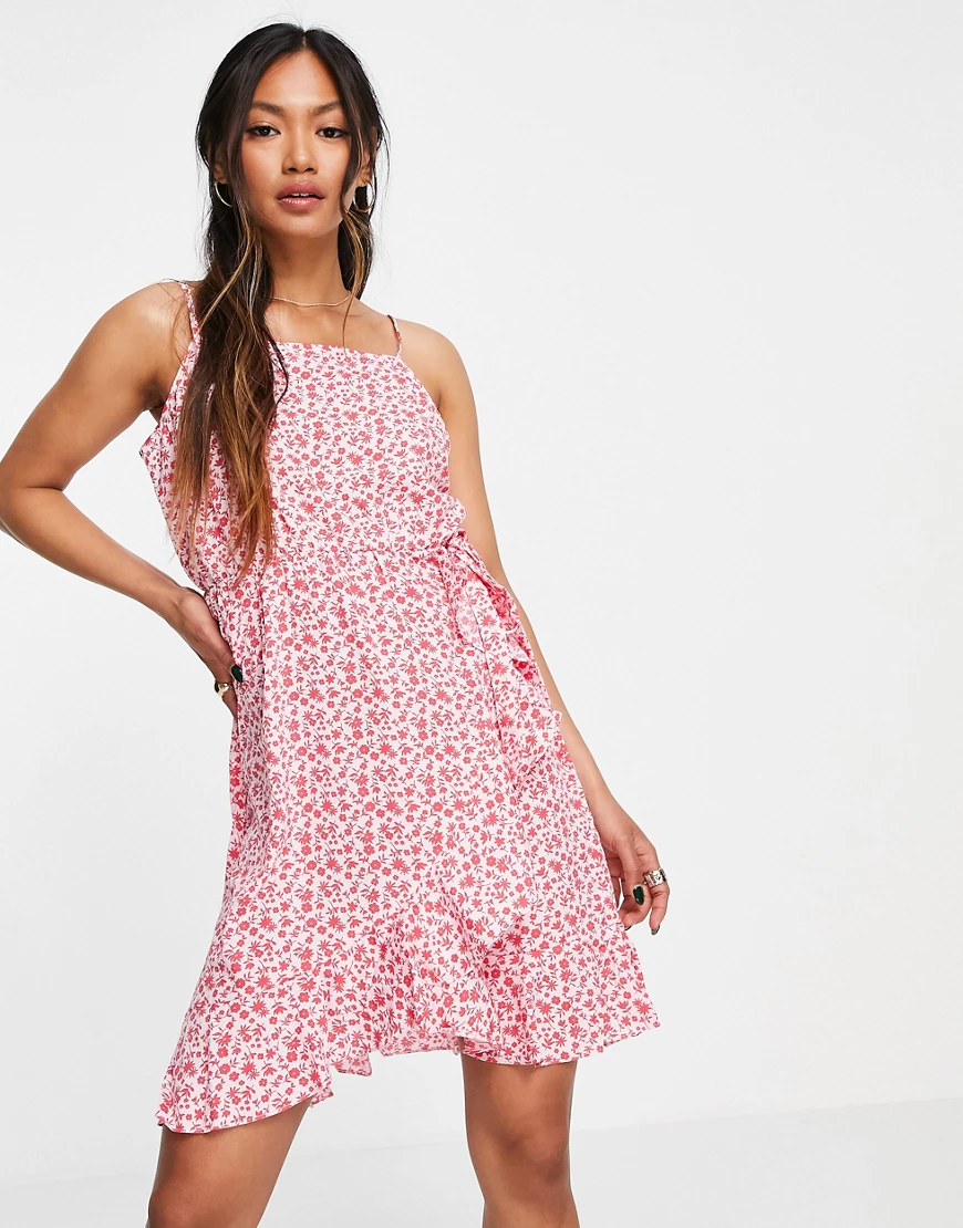 Vero Moda – Camisole-Kleid mit Rüschen und rosa Blümchenmuster günstig online kaufen