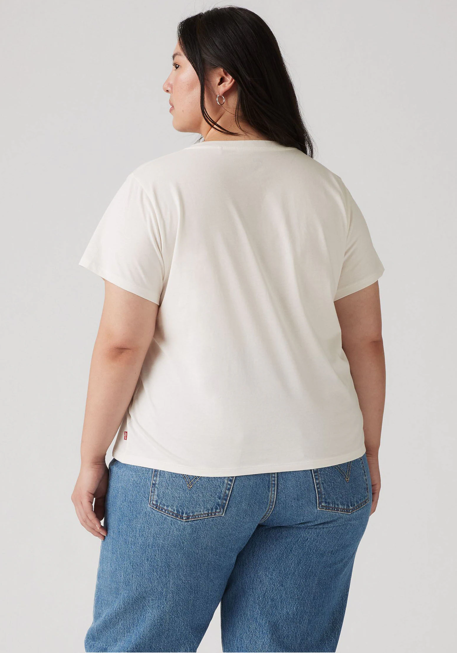 Levis Plus T-Shirt "PERFECT TEE", mit geblümten Bat-Wing-Logo günstig online kaufen