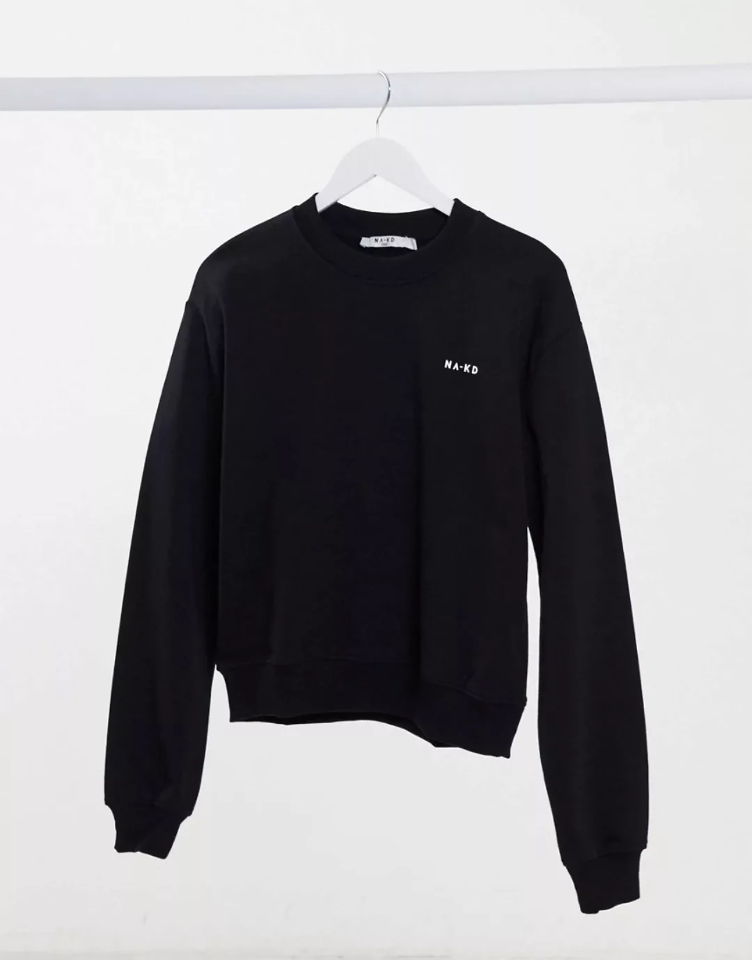 NA-KD – Sweatshirt mit Logoaufdruck, in Schwarz günstig online kaufen