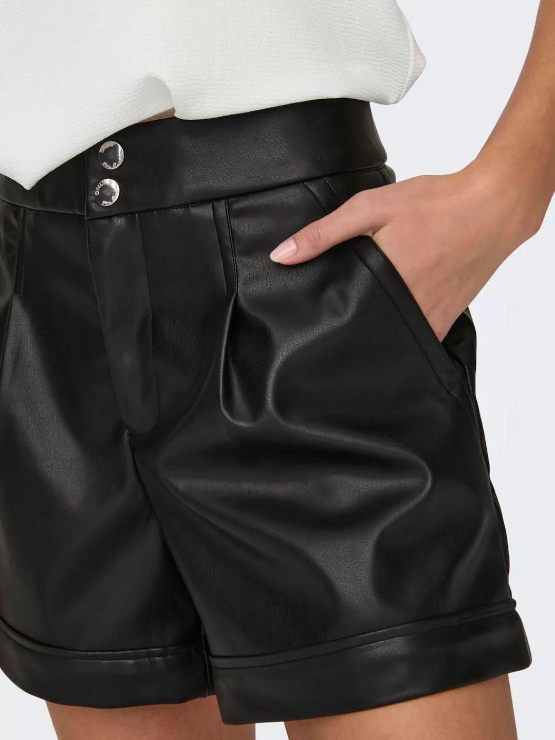 ONLY Shorts "ONLIZARA HW FAUX LEATHER SHORTS PNT" günstig online kaufen