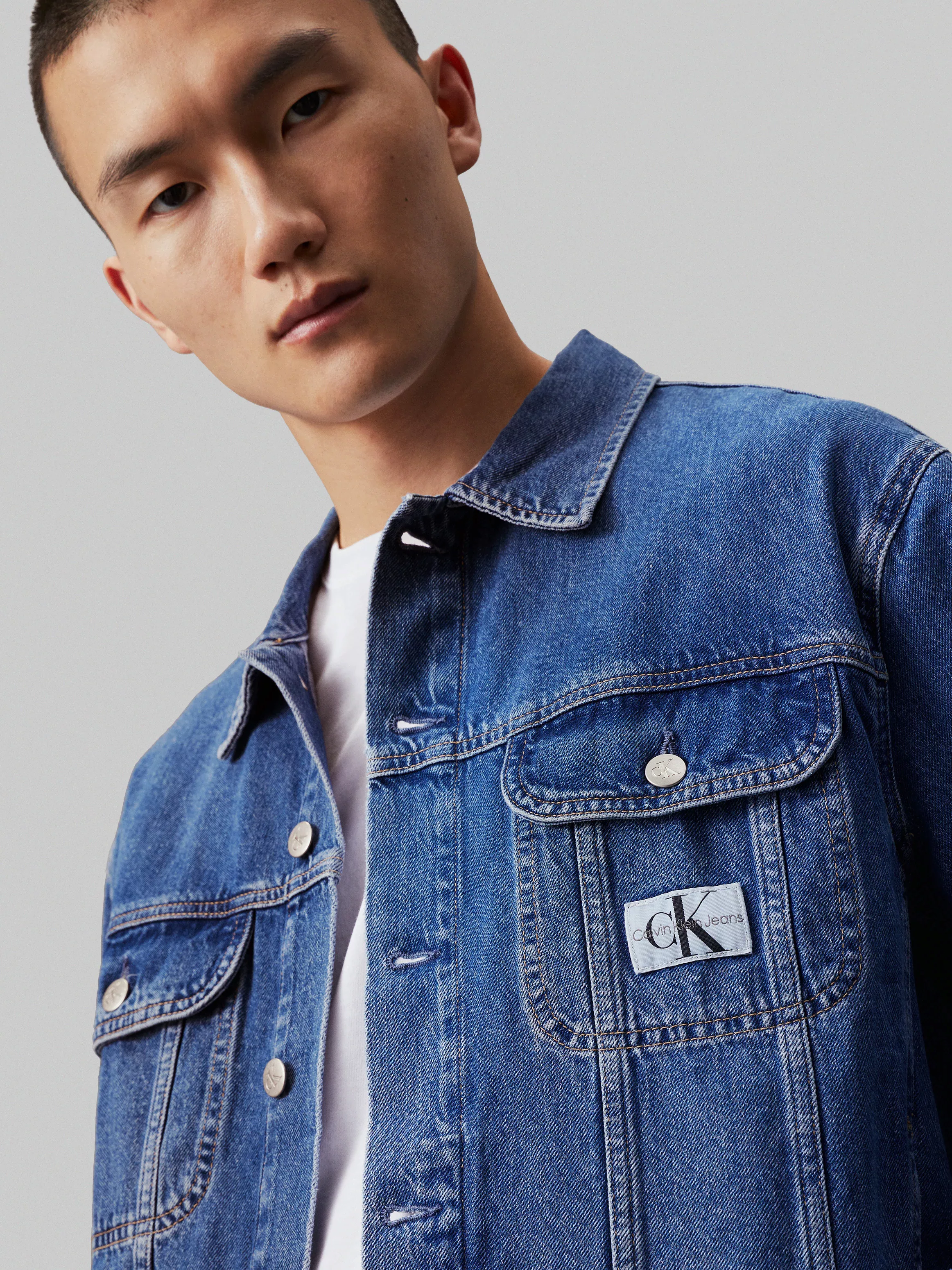 Calvin Klein Jeans Jeansjacke "REGULAR 90s DENIM JACKET", mit Logopatch günstig online kaufen