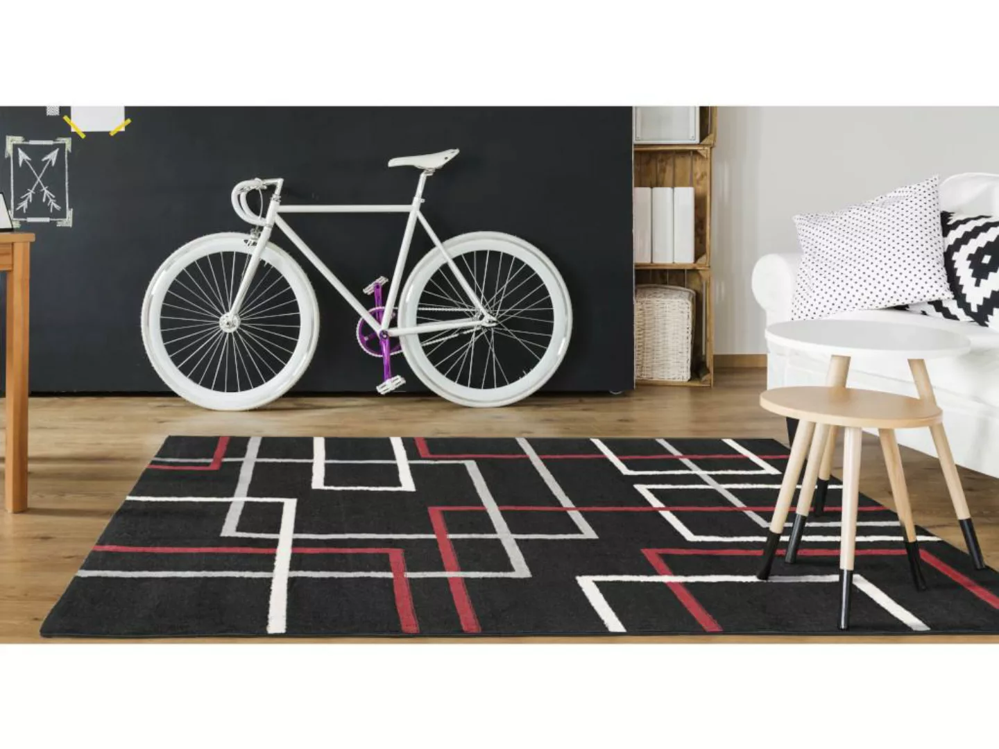 Teppich geometrisch CUBIO - Polypropylen - 140 x 200 cm - Schwarz, Weiß & R günstig online kaufen