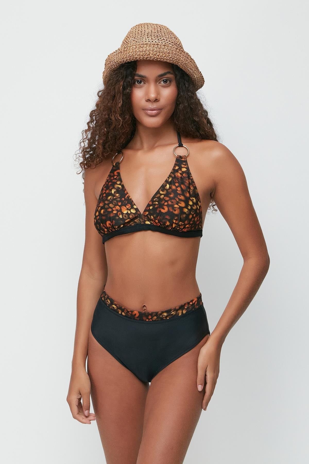 C&CITY Bügel-Bikini-Top Kollektives Bikini-Set günstig online kaufen