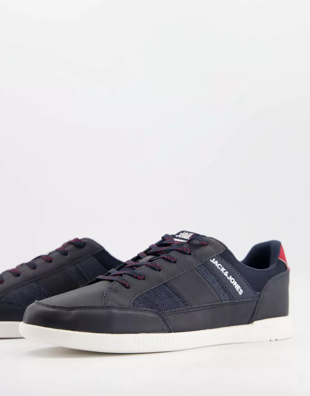 Jack & Jones – Sneaker mit seitlichem Logo aus Kunstleder in Marineblau günstig online kaufen