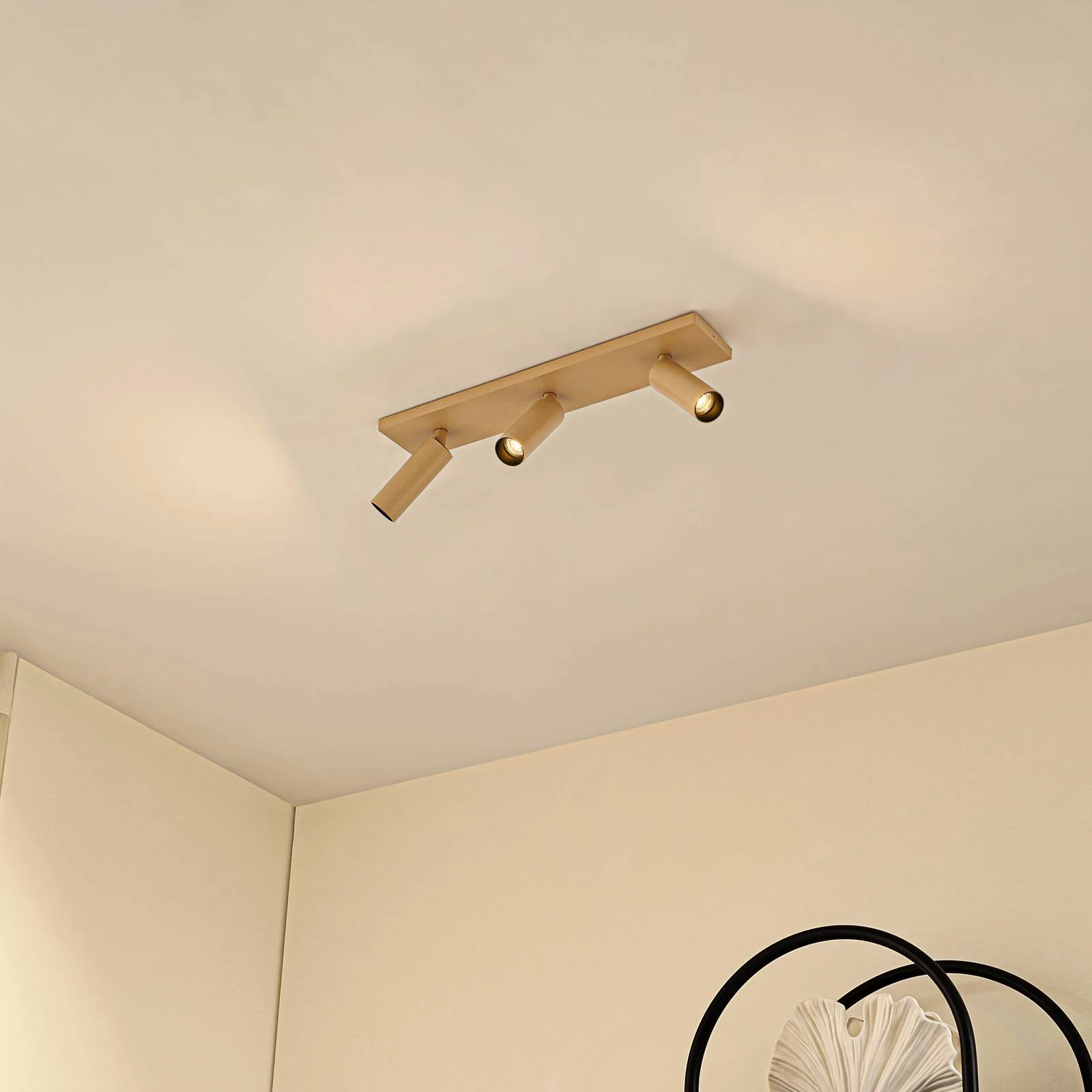 Arcchio Deckenstrahler Brinja Slim, braun, 3-flg., GU10 MR11 günstig online kaufen