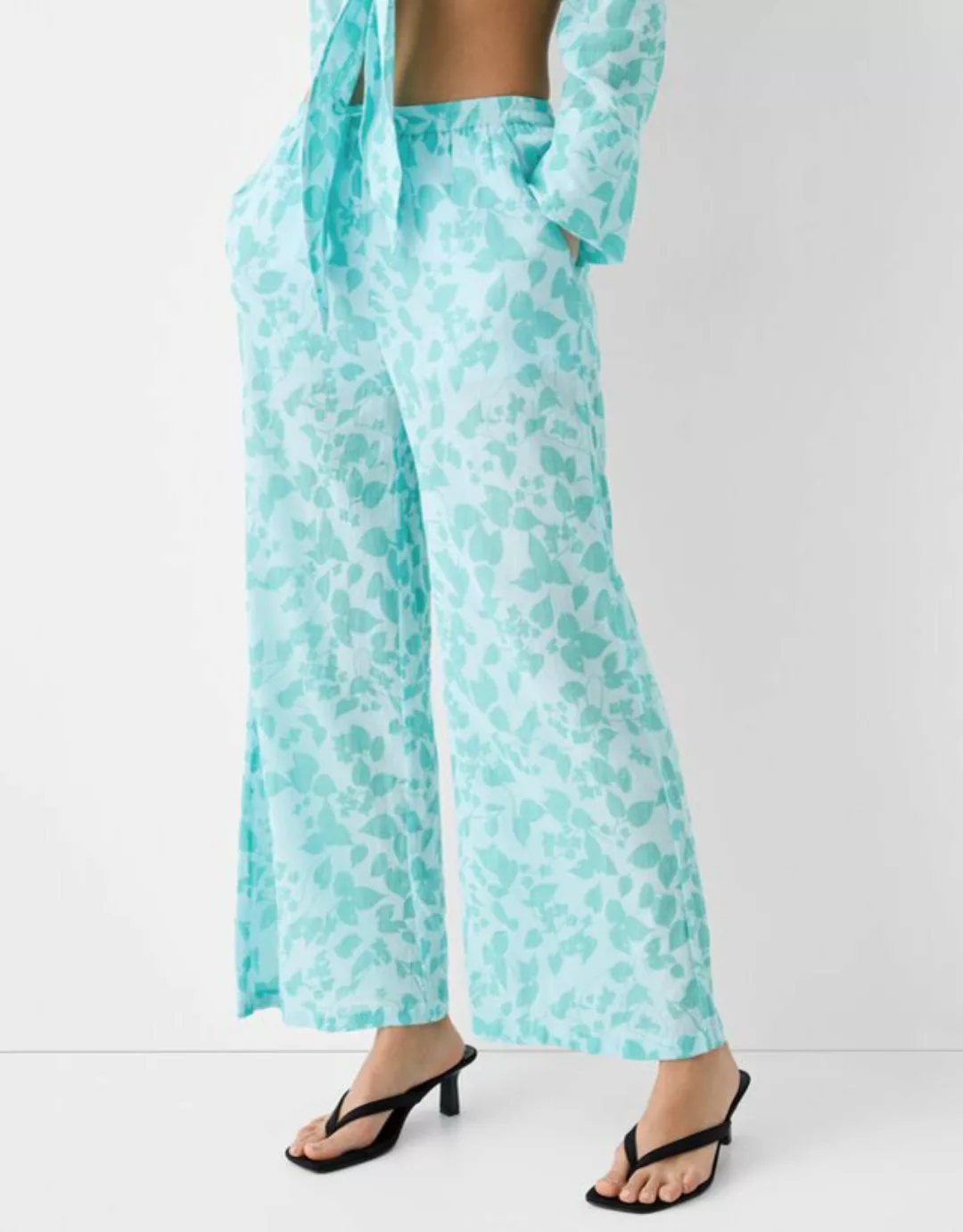 Bershka Culotte-Hose Aus Crêpe Damen S Türkis günstig online kaufen