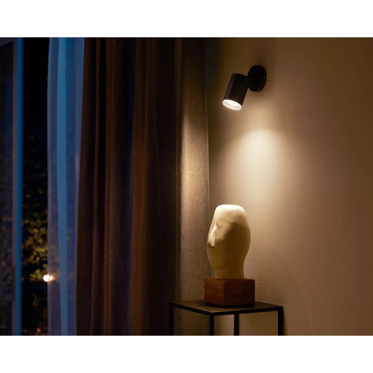 Philips Hue LED-Spot 1er Fugato White & Color Ambiance Schwarz günstig online kaufen