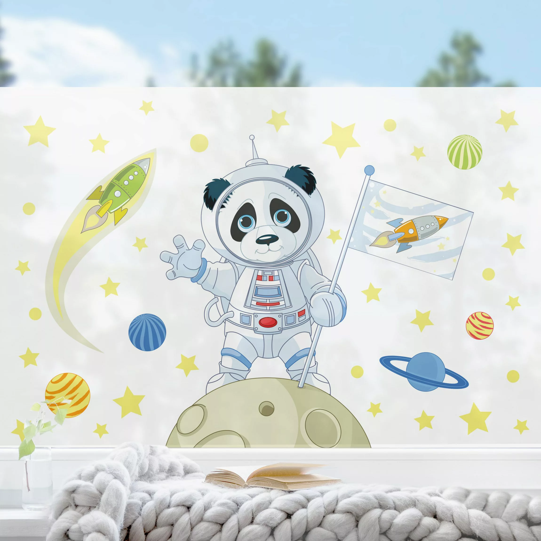 Fensterfolie Astronaut Panda im All günstig online kaufen
