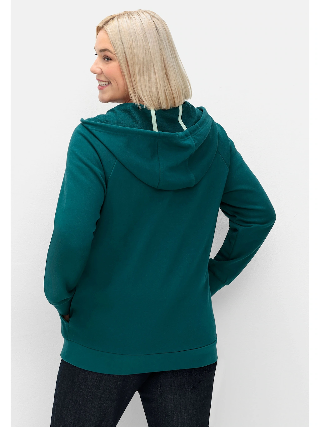 Sheego Kapuzensweatjacke "Große Größen", mit Flockprint und Eingrifftaschen günstig online kaufen