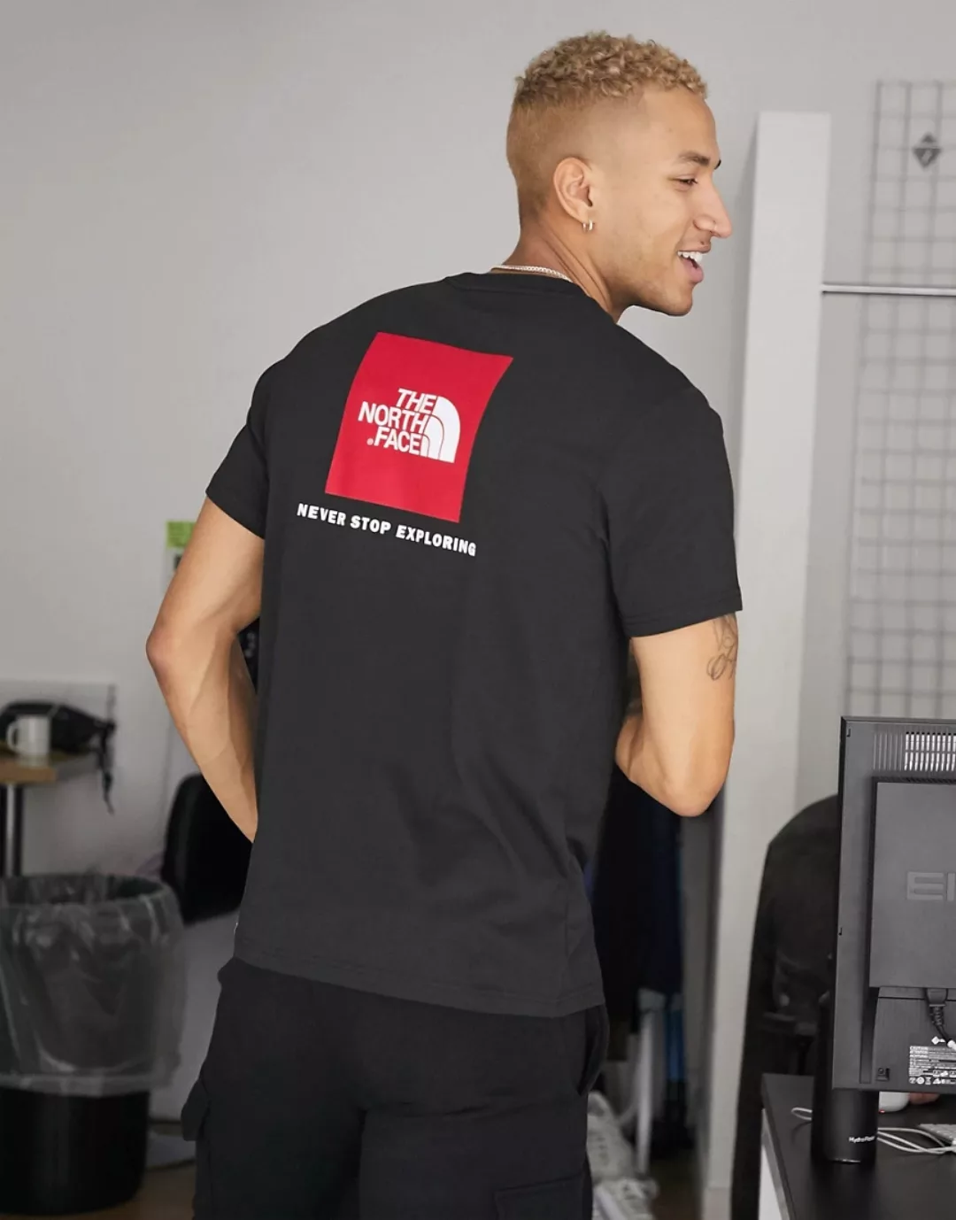 The North Face – Red Box – Schwarzes T-Shirt günstig online kaufen