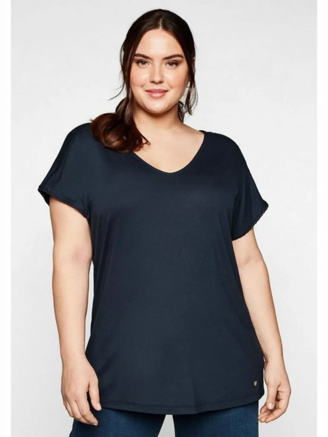 Sheego T-Shirt "Große Größen", mit Spitze an Ärmeln und Schulternaht günstig online kaufen