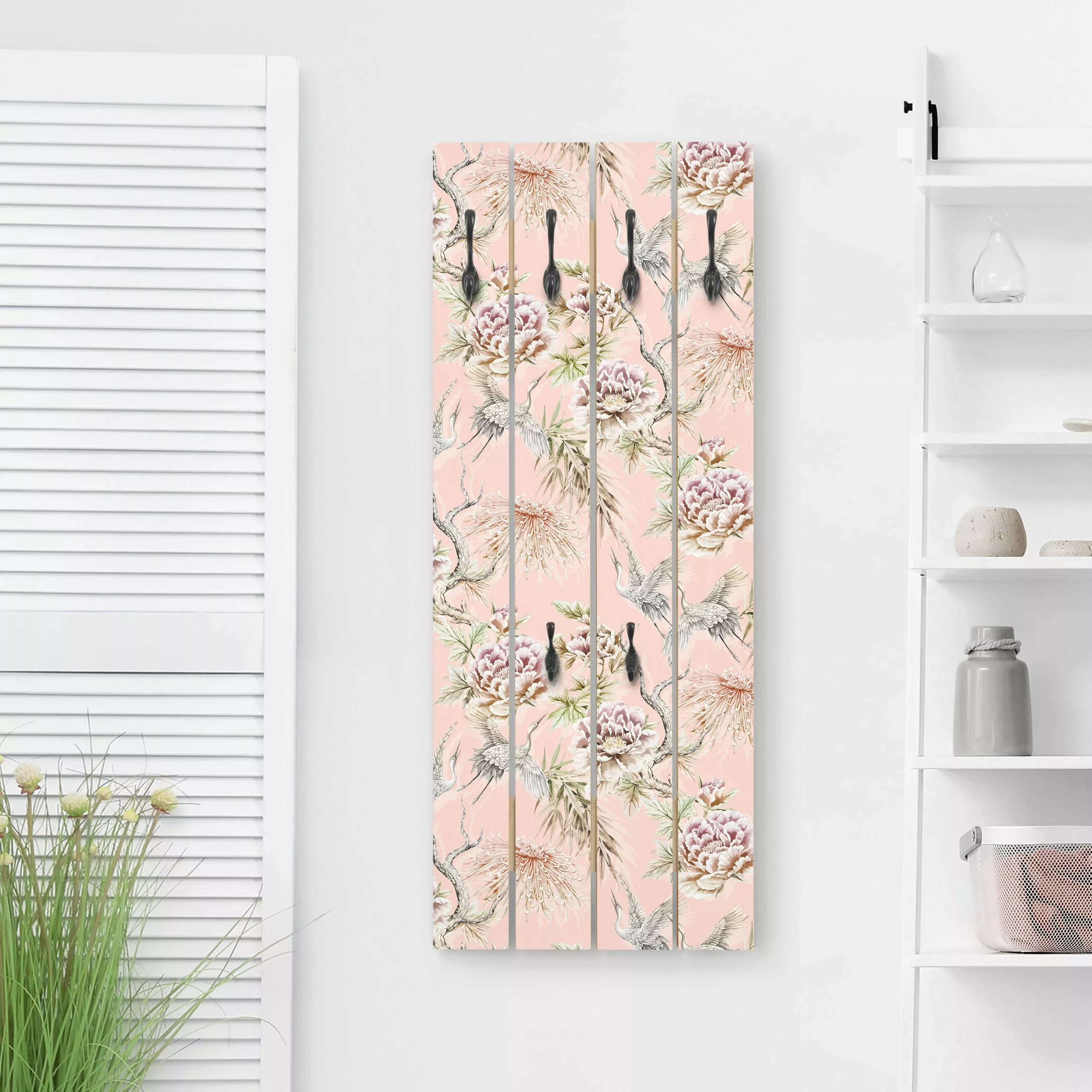 Wandgarderobe Aquarell Vögel mit großen Blüten vor Rosa günstig online kaufen