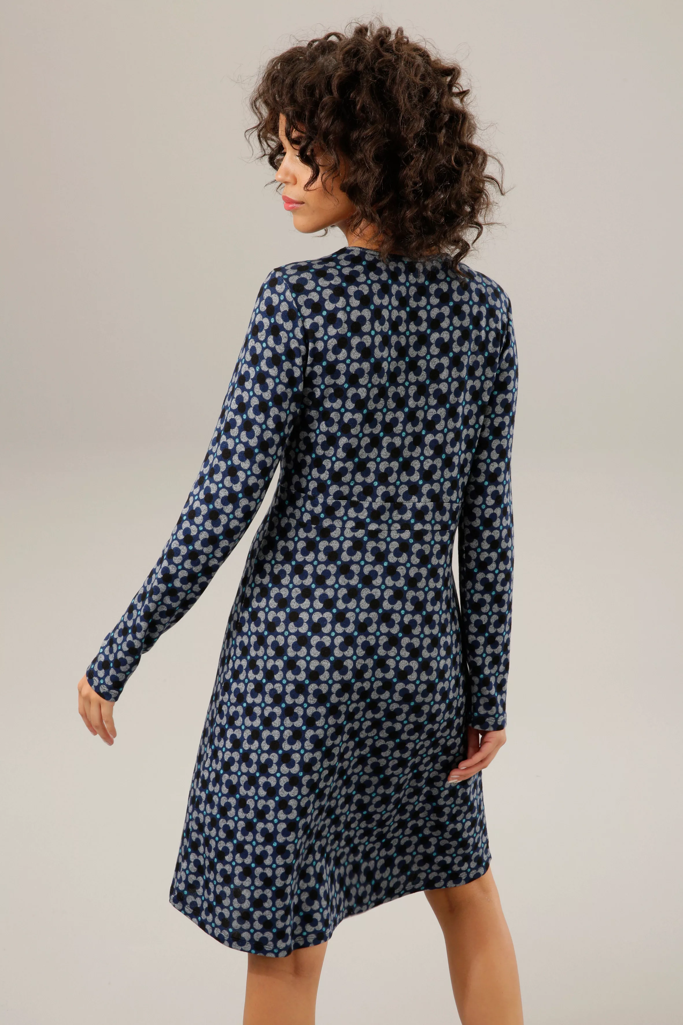 Aniston CASUAL Jerseykleid, mit V-Ausschnitt in Wickeloptik günstig online kaufen