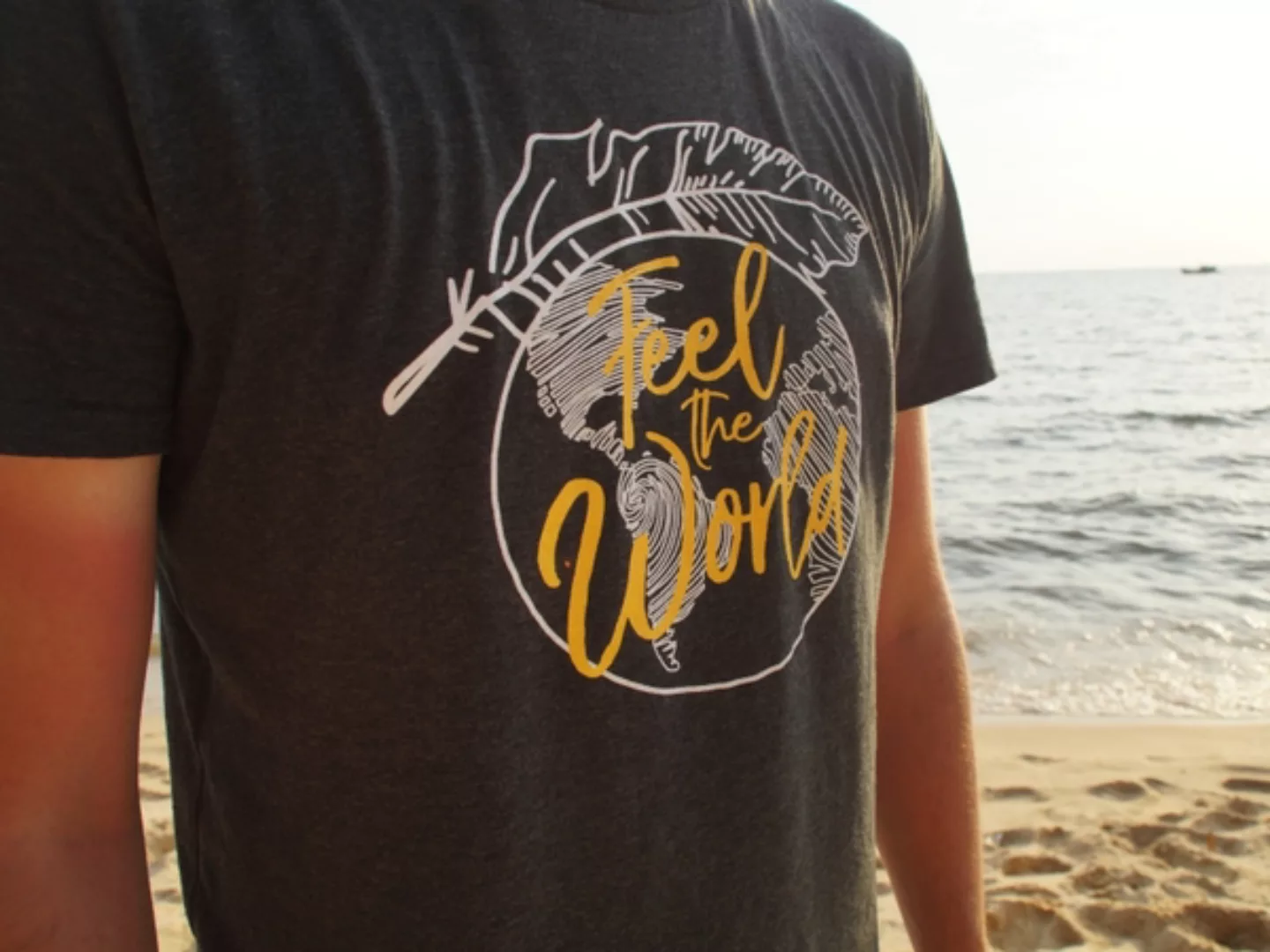 I Like To Feel The World Feel The World x Soulcover Travel Shirt günstig online kaufen