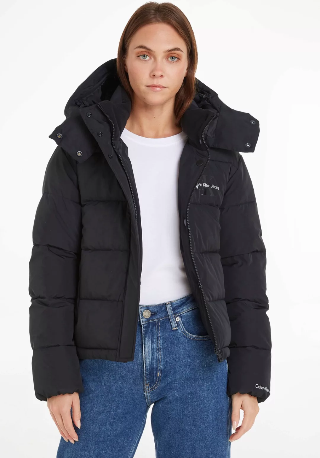 Calvin Klein Jeans Outdoorjacke "MONOLOGO NON DOWN SHORT PUFFER", mit Kapuz günstig online kaufen