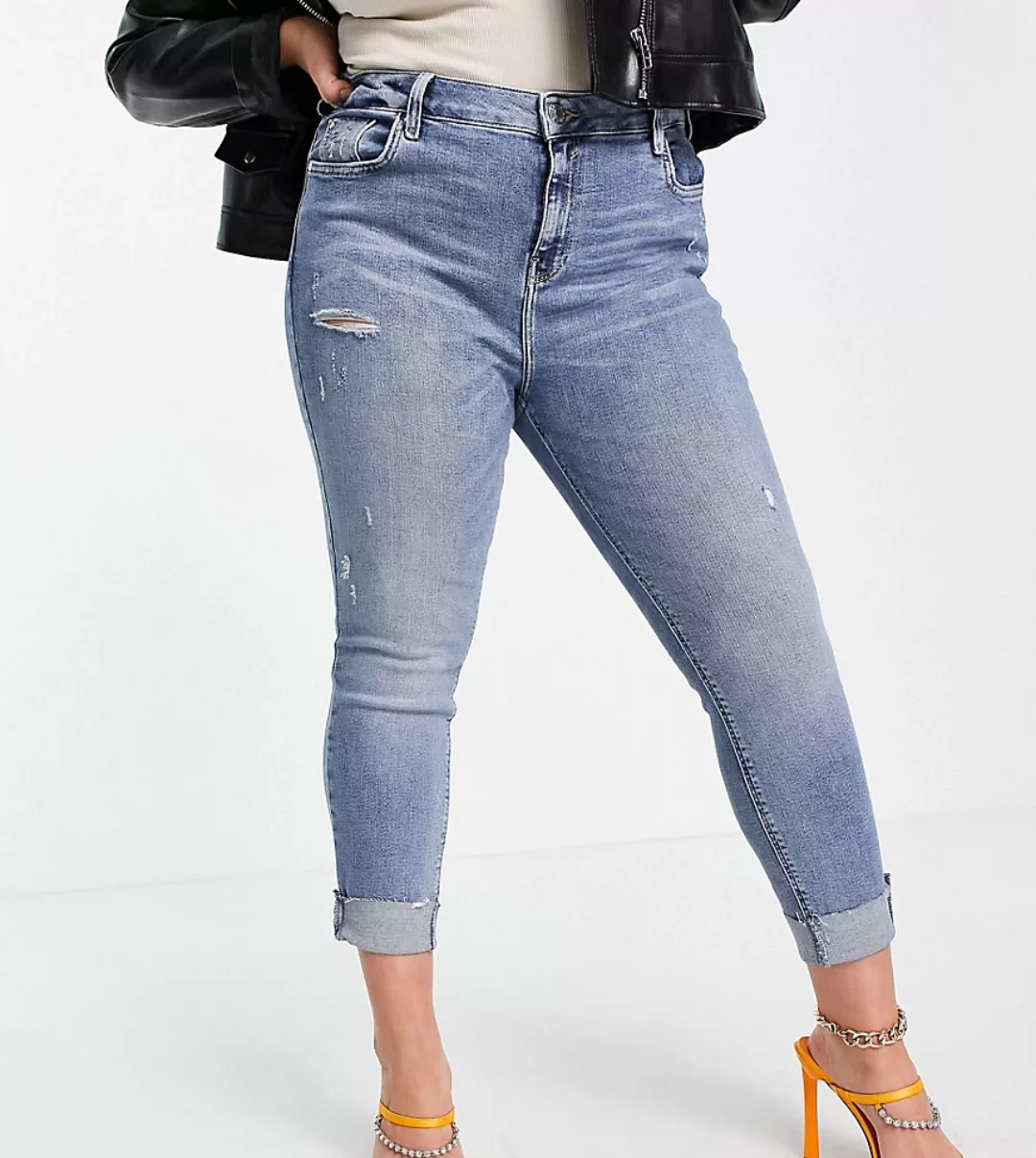 River Island Plus – Amelie – Jeans mit mittelhohem Bund und Zierrissen in M günstig online kaufen