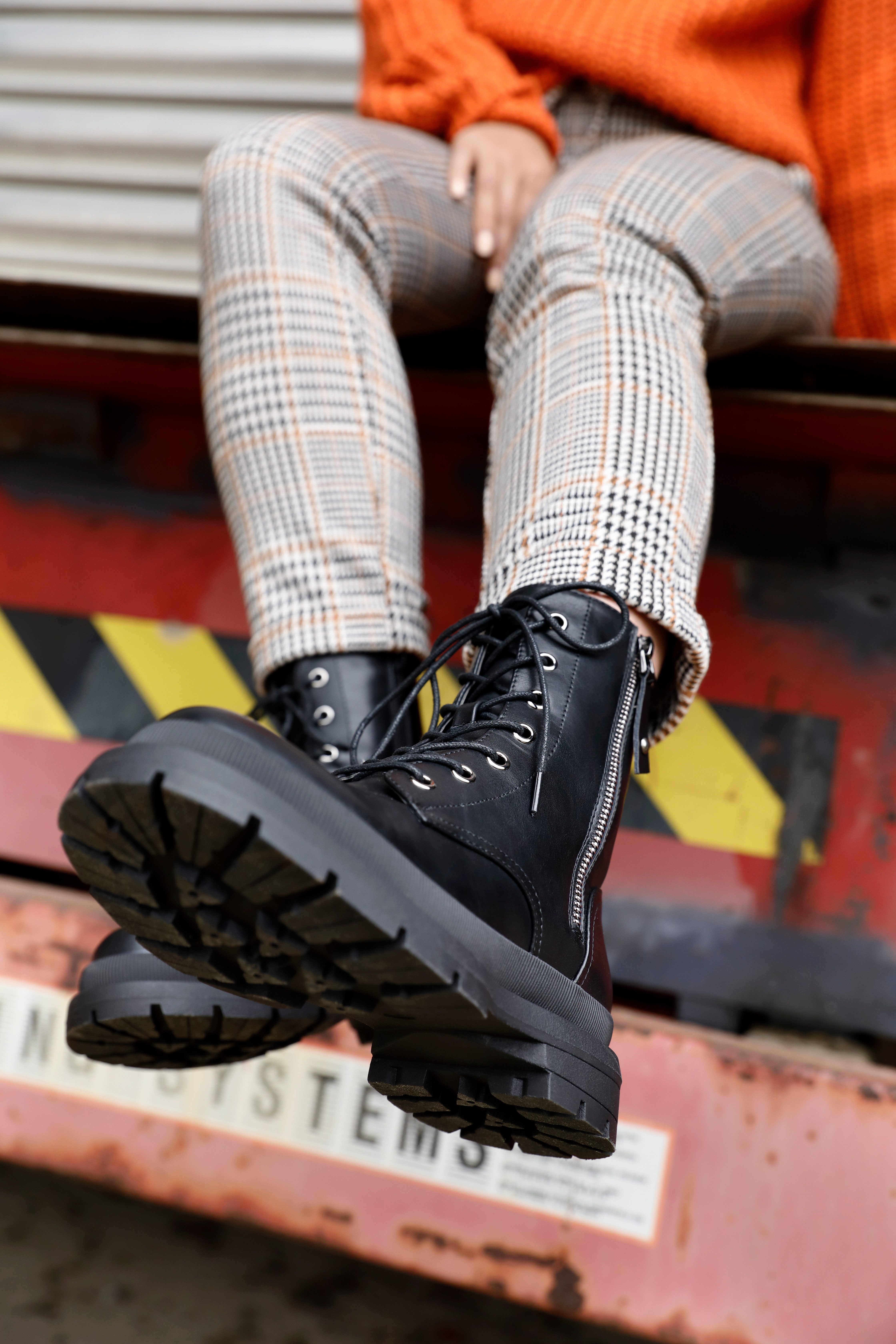Aniston SHOES Schnürboots, Schnürstiefelette, Workerboots, Profilsohle günstig online kaufen