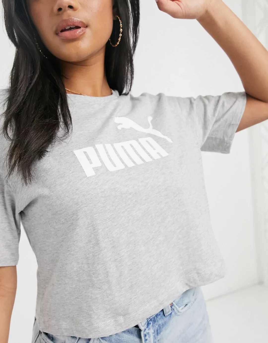 Puma – Essentials – Kurz geschnittenes T-Shirt mit Logo, in Grau günstig online kaufen